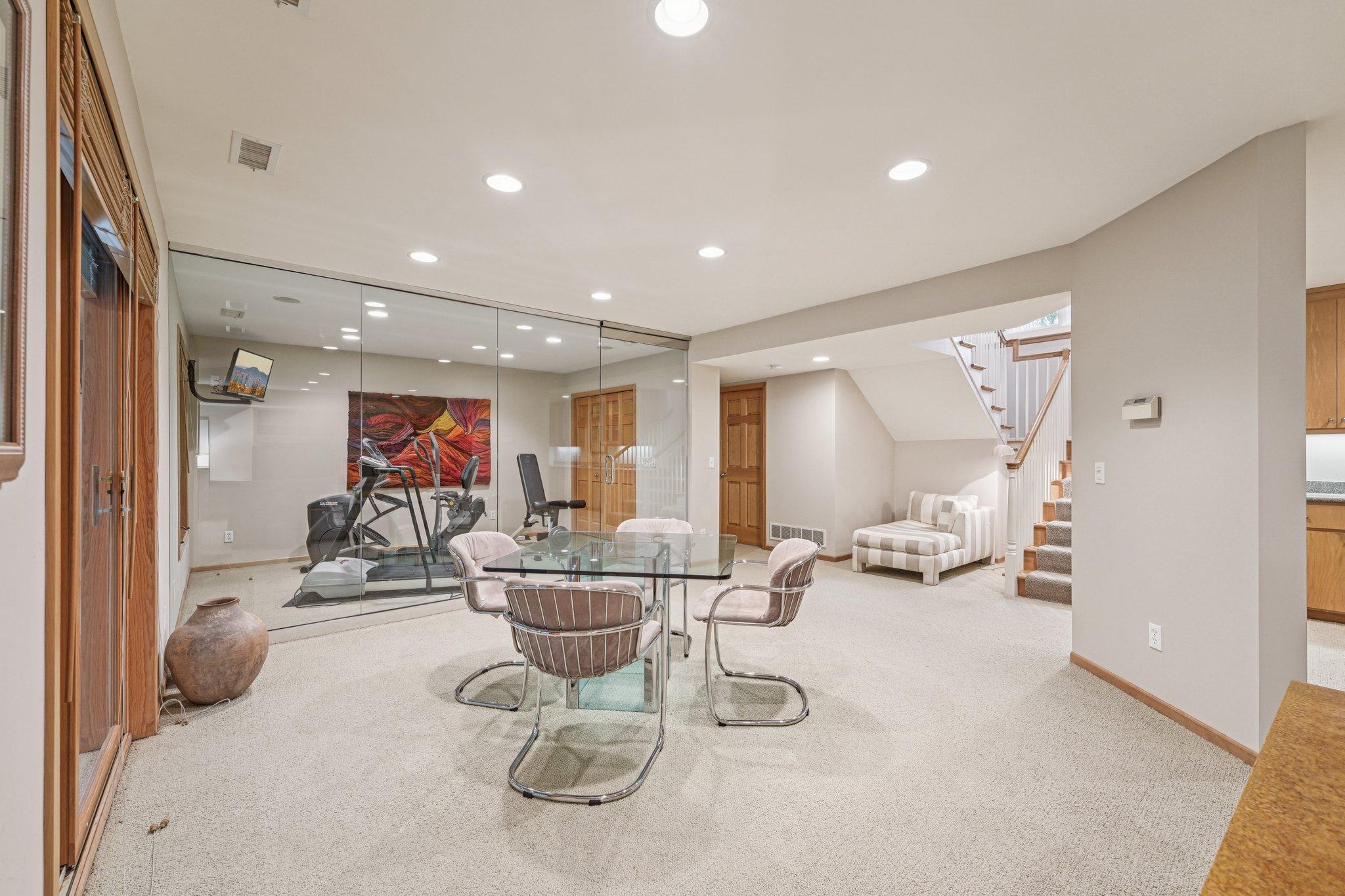 Excelsior, Minnesota, 55331, United States, 3 Bedrooms Bedrooms, ,4 BathroomsBathrooms,Residential,Active,1914838