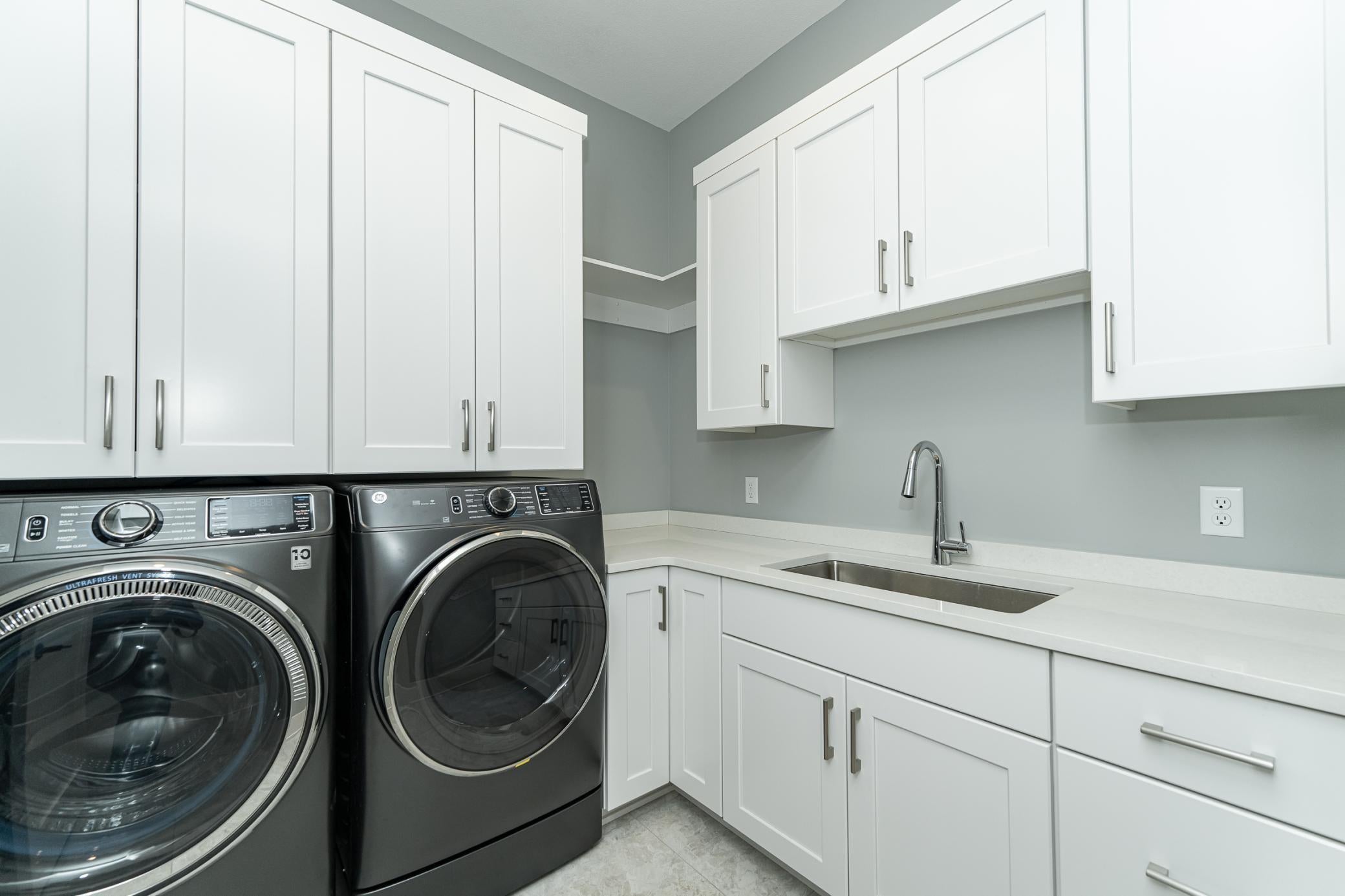 Rochester, Minnesota, 55902, United States, 5 Bedrooms Bedrooms, ,6 BathroomsBathrooms,Residential,Active,1892599