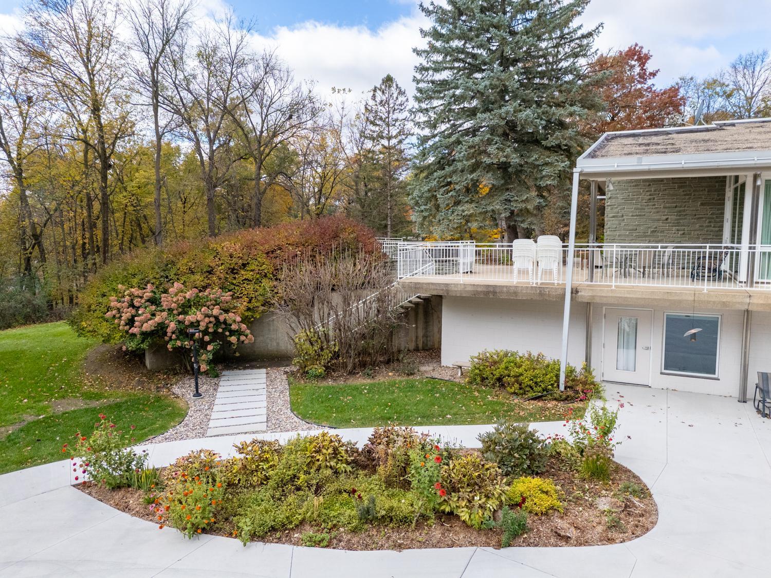 Rochester, Minnesota, 55902, United States, 10 Bedrooms Bedrooms, ,6 BathroomsBathrooms,Residential,Active,1970931