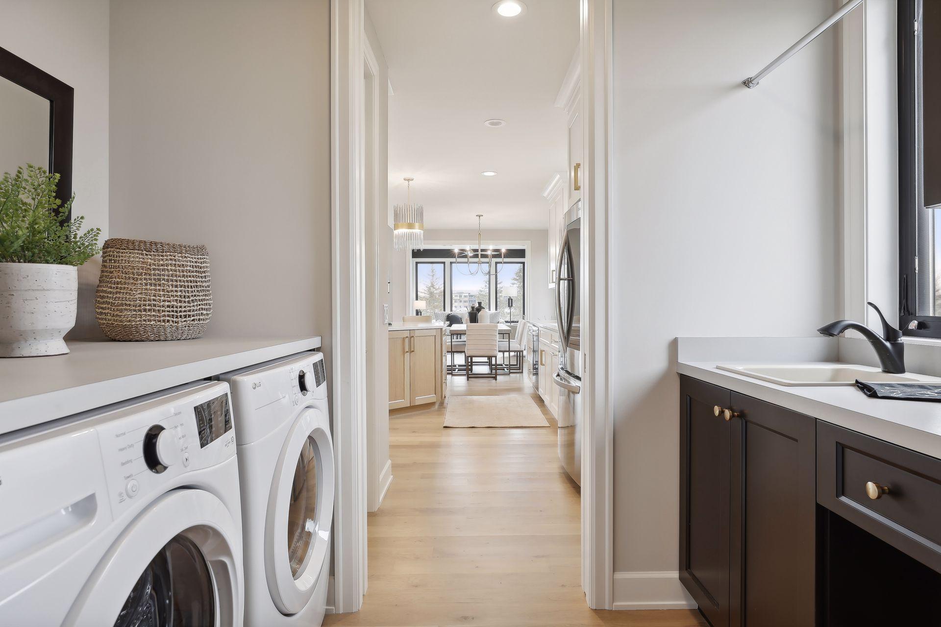 Saint Paul, Minnesota, 55127, United States, 3 Bedrooms Bedrooms, ,3 BathroomsBathrooms,Residential,Active,1756454