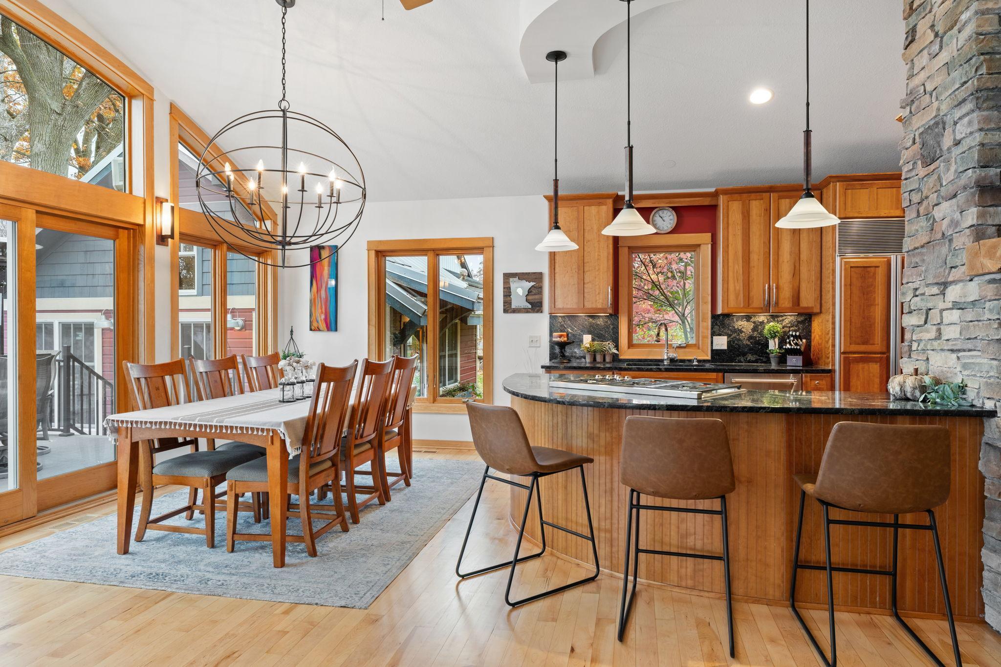 Arden Hills, Minnesota, 55112, United States, 4 Bedrooms Bedrooms, ,3 BathroomsBathrooms,Residential,Active,1973290