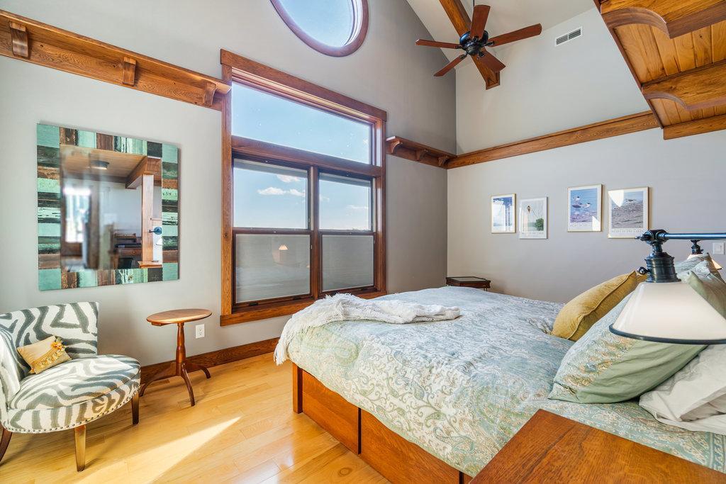 Menomonie, Wisconsin, 54751, United States, 2 Bedrooms Bedrooms, ,3 BathroomsBathrooms,Residential,Active,1993940