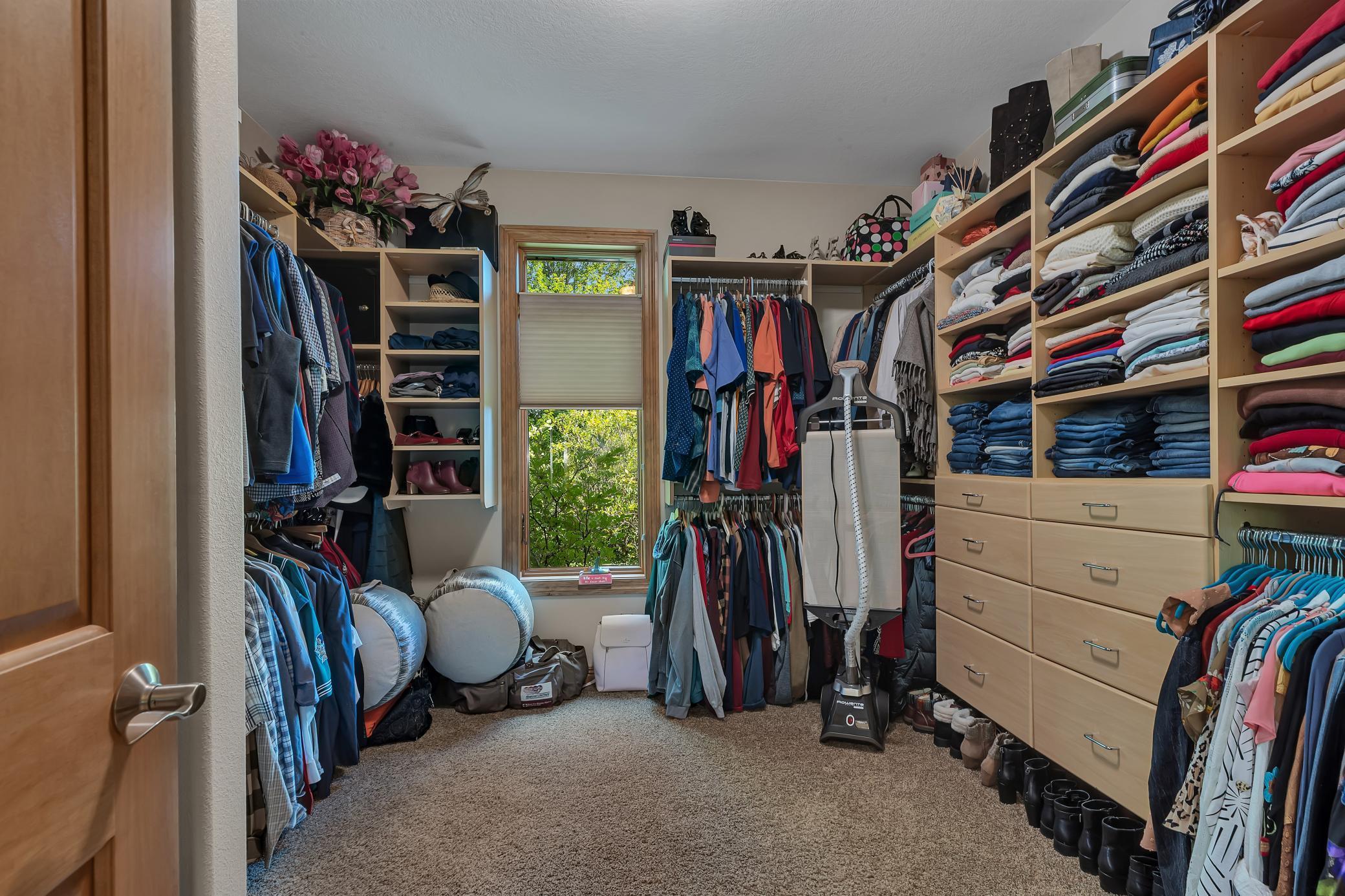 Saint Cloud, Minnesota, 56301, United States, 4 Bedrooms Bedrooms, ,3 BathroomsBathrooms,Residential,Active,1952283