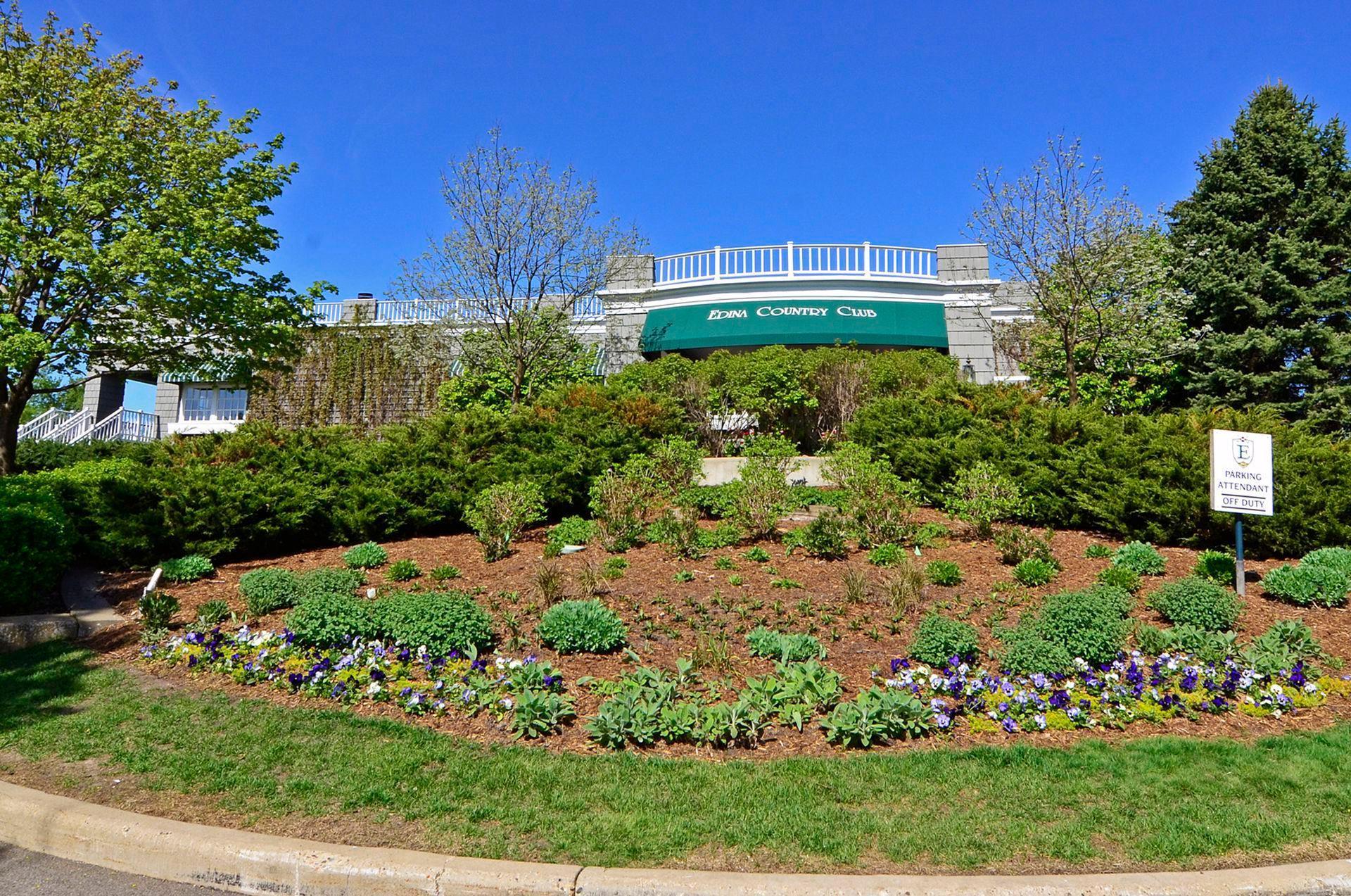 Edina, Minnesota, 55424, United States, 5 Bedrooms Bedrooms, ,5 BathroomsBathrooms,Residential,Active,1945477