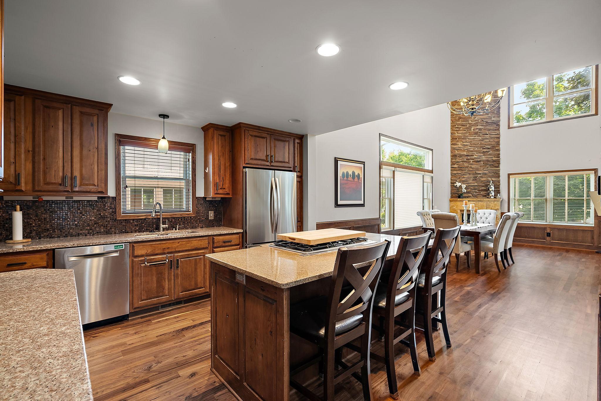 Minneapolis, Minnesota, 55424, United States, 5 Bedrooms Bedrooms, ,6 BathroomsBathrooms,Residential,Active,1936394