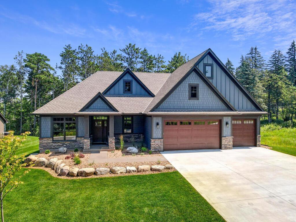 Forest Lake, Minnesota, 55025, United States, ,3 BathroomsBathrooms,Residential,Active,1762861
