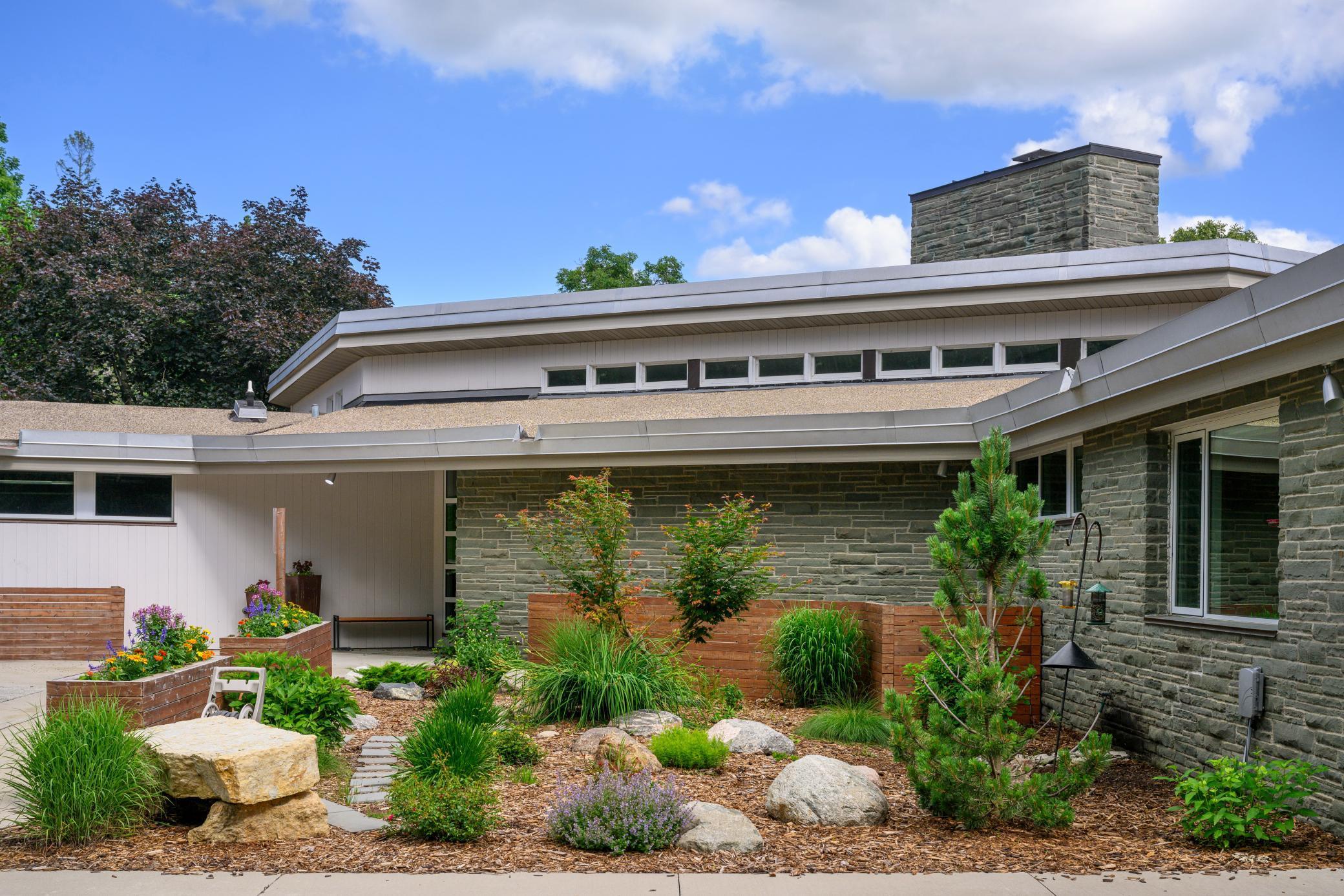 Rochester, Minnesota, 55902, United States, 10 Bedrooms Bedrooms, ,6 BathroomsBathrooms,Residential,Active,1970931