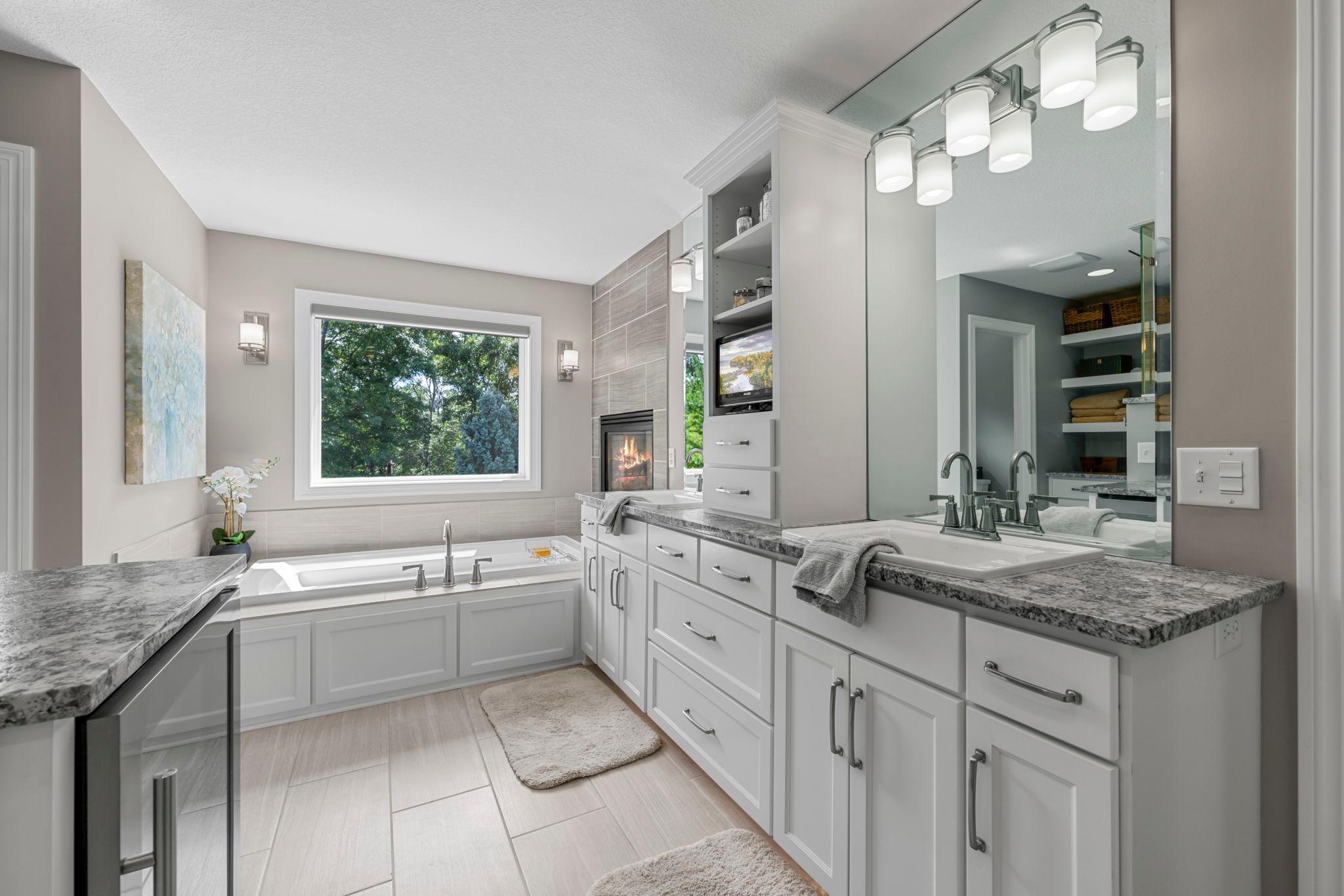 Rosemount, Minnesota, 55068, United States, 5 Bedrooms Bedrooms, ,5 BathroomsBathrooms,Residential,Active,2007318