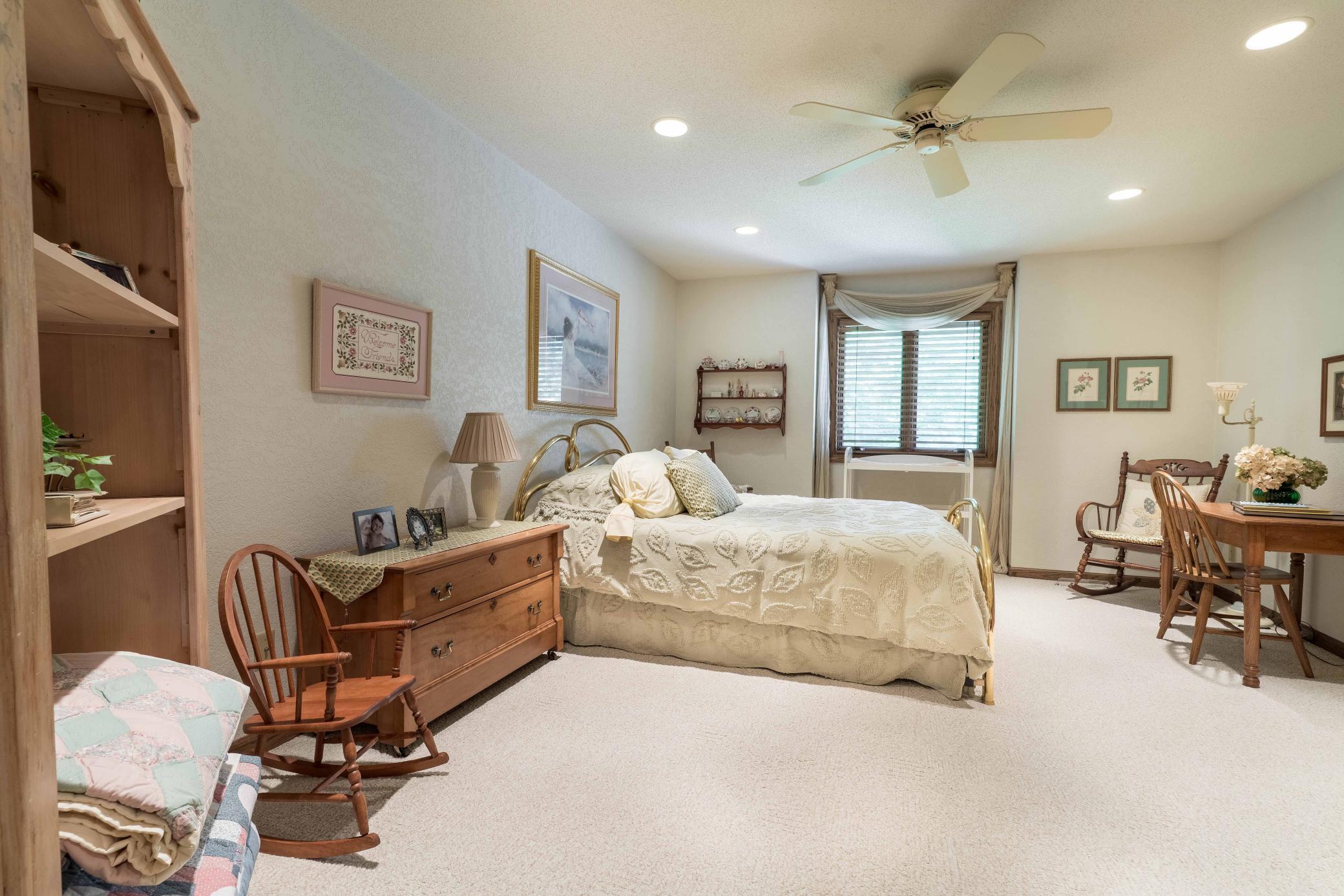 Alexandria, Minnesota, 56308, United States, 4 Bedrooms Bedrooms, ,6 BathroomsBathrooms,Residential,Active,1964256