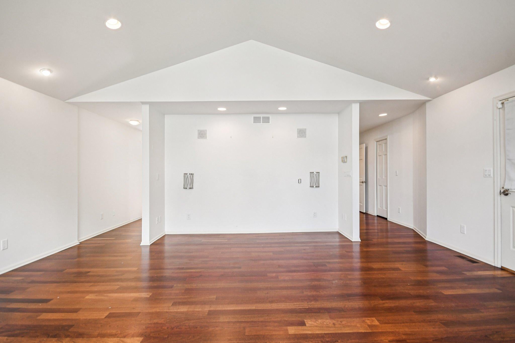 North Oaks, Minnesota, 55127, United States, 5 Bedrooms Bedrooms, ,5 BathroomsBathrooms,Residential,Active,1943773