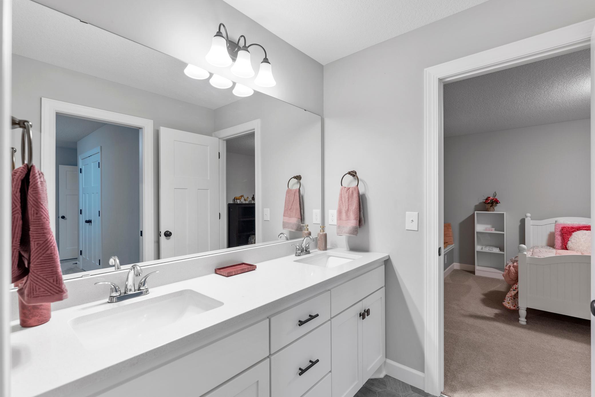 Andover, Minnesota, 55304, United States, 5 Bedrooms Bedrooms, ,5 BathroomsBathrooms,Residential,Active,1943833