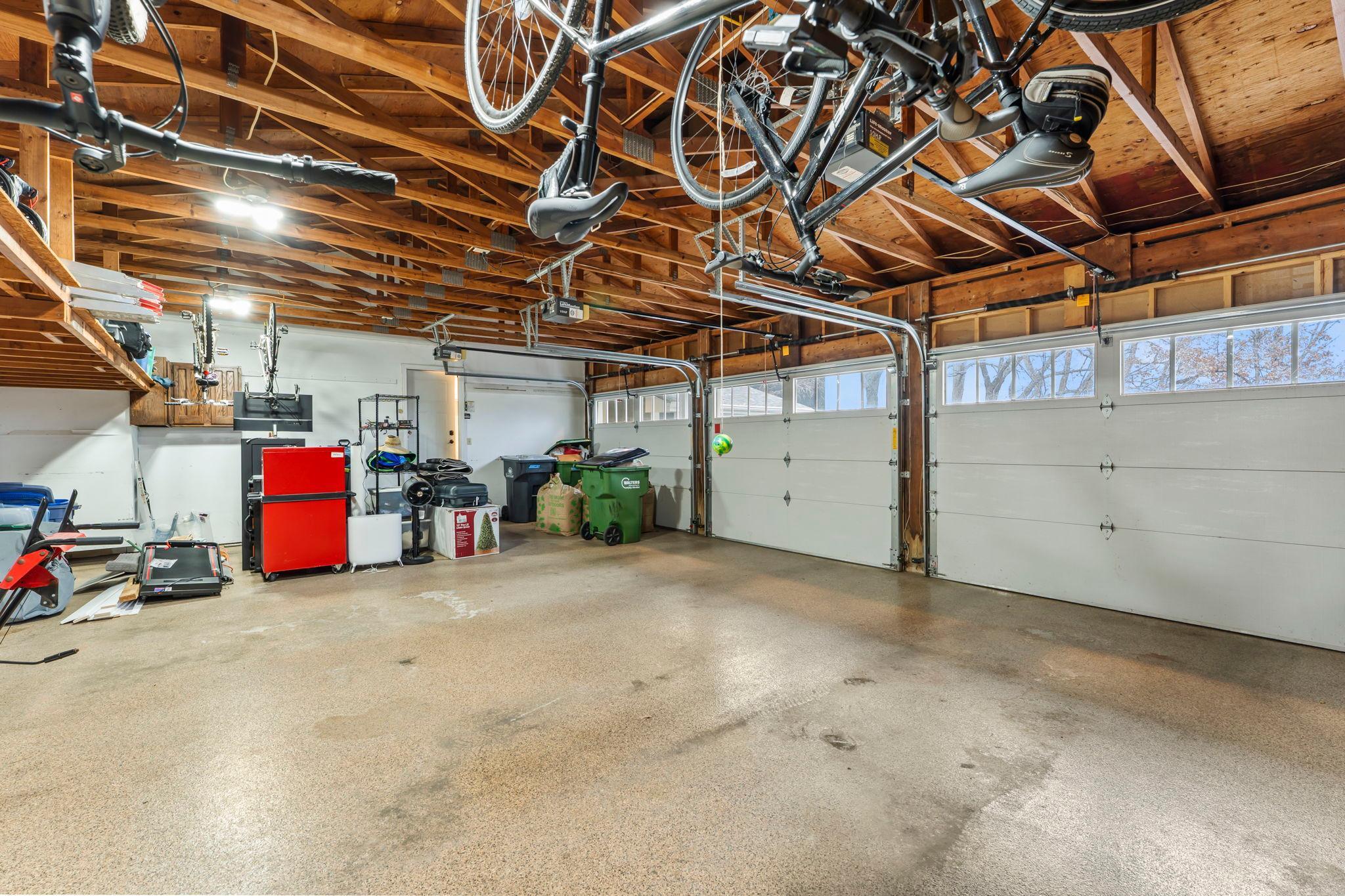 Saint Paul, Minnesota, 55126, United States, 4 Bedrooms Bedrooms, ,4 BathroomsBathrooms,Residential,Active,2027818