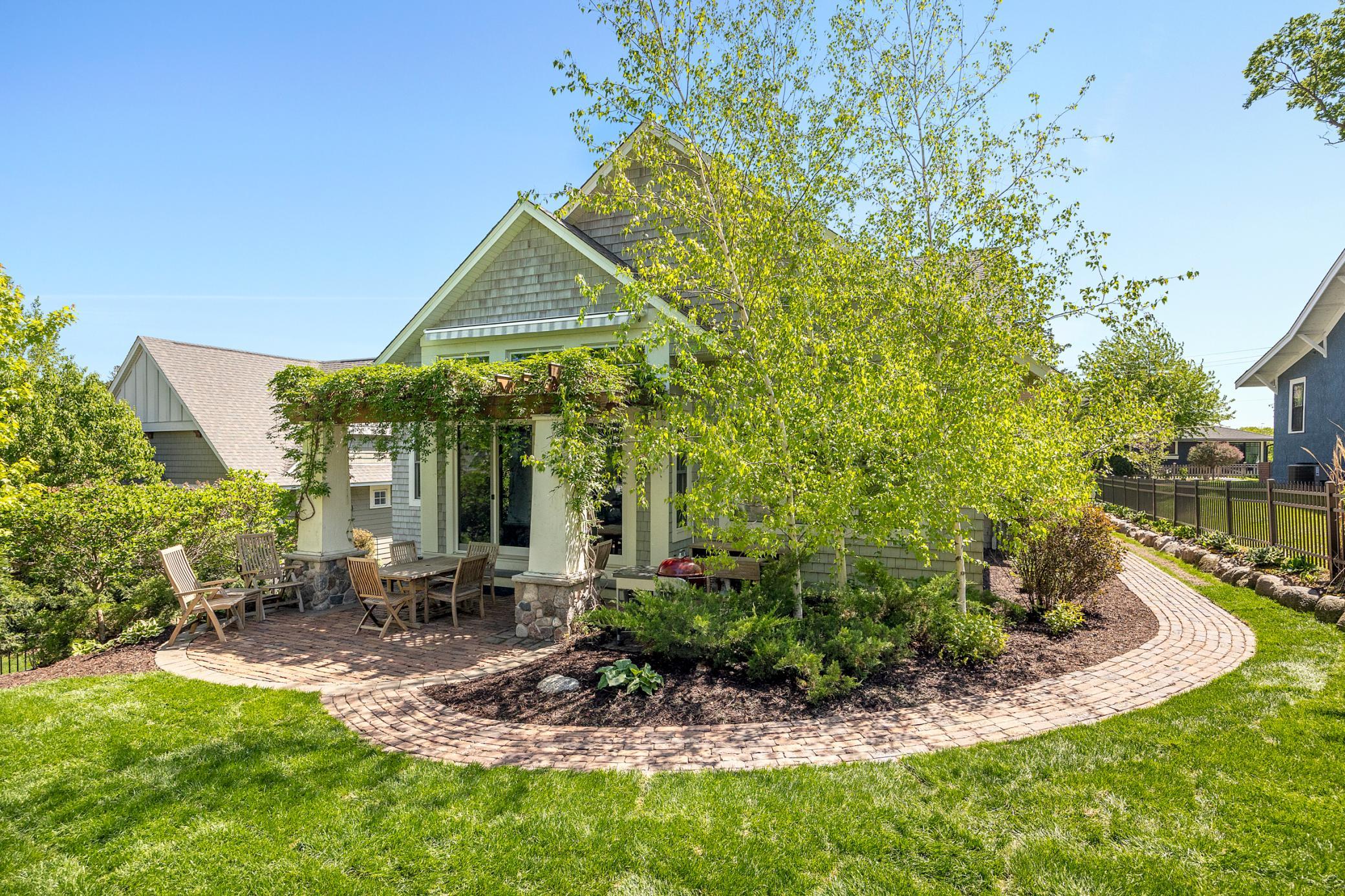 Wayzata, Minnesota, 55391, United States, 3 Bedrooms Bedrooms, ,4 BathroomsBathrooms,Residential,Active,1764465