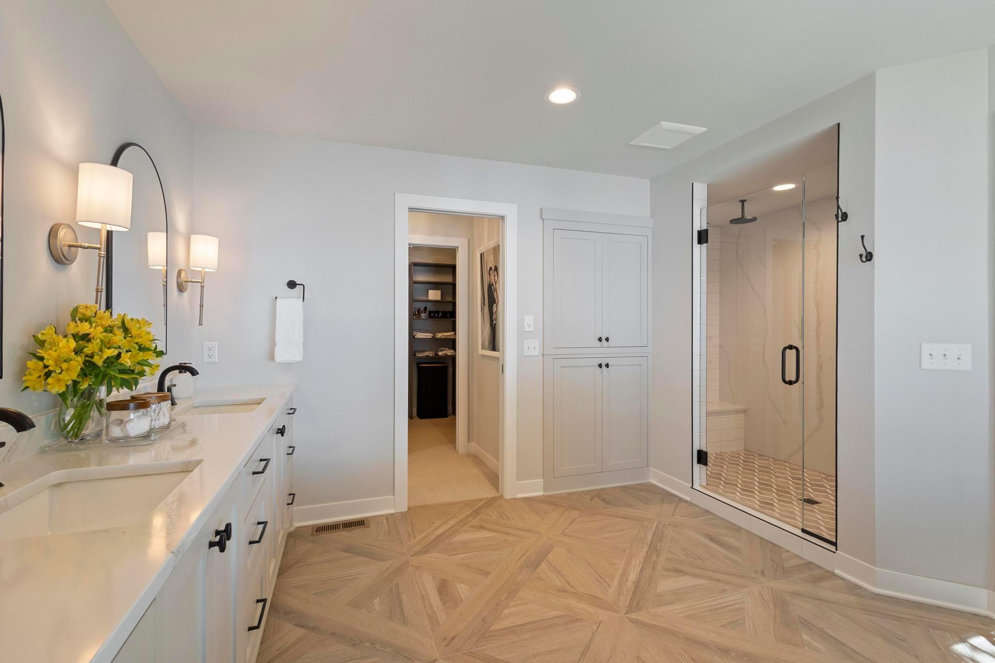 Excelsior, Minnesota, 55331, United States, 5 Bedrooms Bedrooms, ,5 BathroomsBathrooms,Residential,Active,1880009