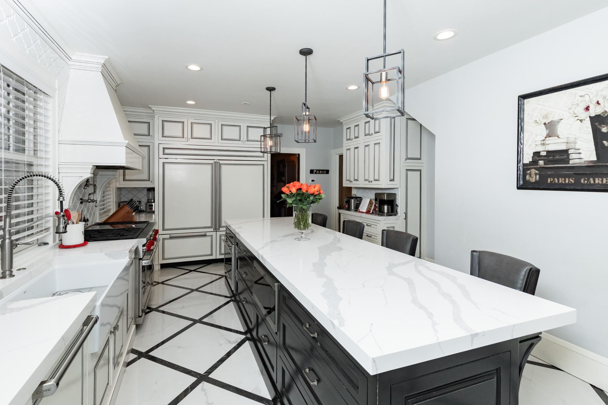 Saint Paul, Minnesota, 55105, United States, 6 Bedrooms Bedrooms, ,5 BathroomsBathrooms,Residential,Pending,2011867