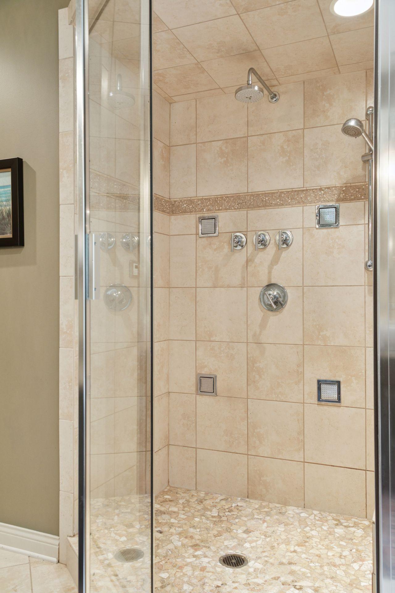 Hudson, Wisconsin, 54016, United States, 4 Bedrooms Bedrooms, ,6 BathroomsBathrooms,Residential,Active,1965807