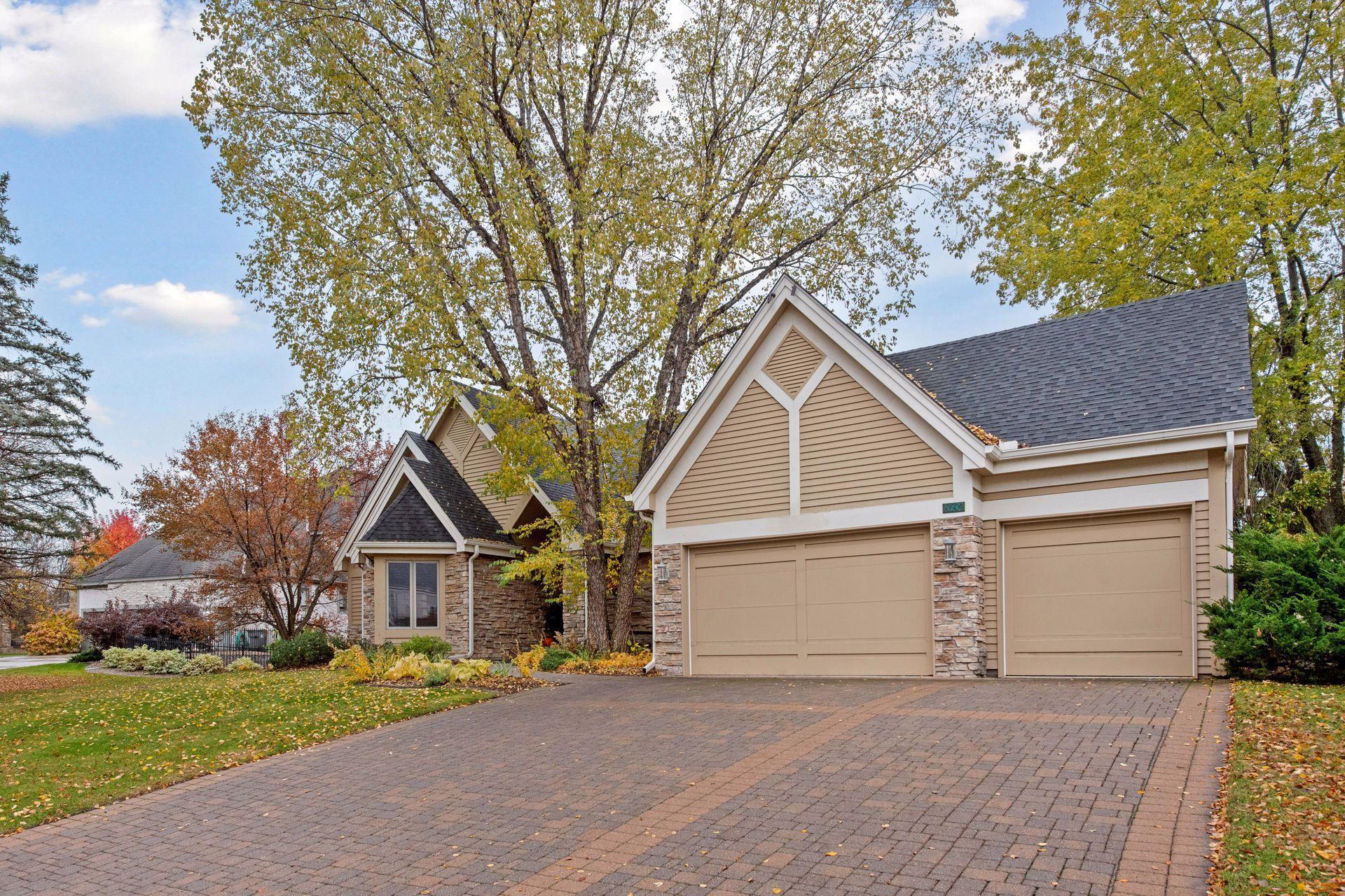 Eden Prairie, Minnesota, 55347, United States, 4 Bedrooms Bedrooms, ,5 BathroomsBathrooms,Residential,Active,1959538