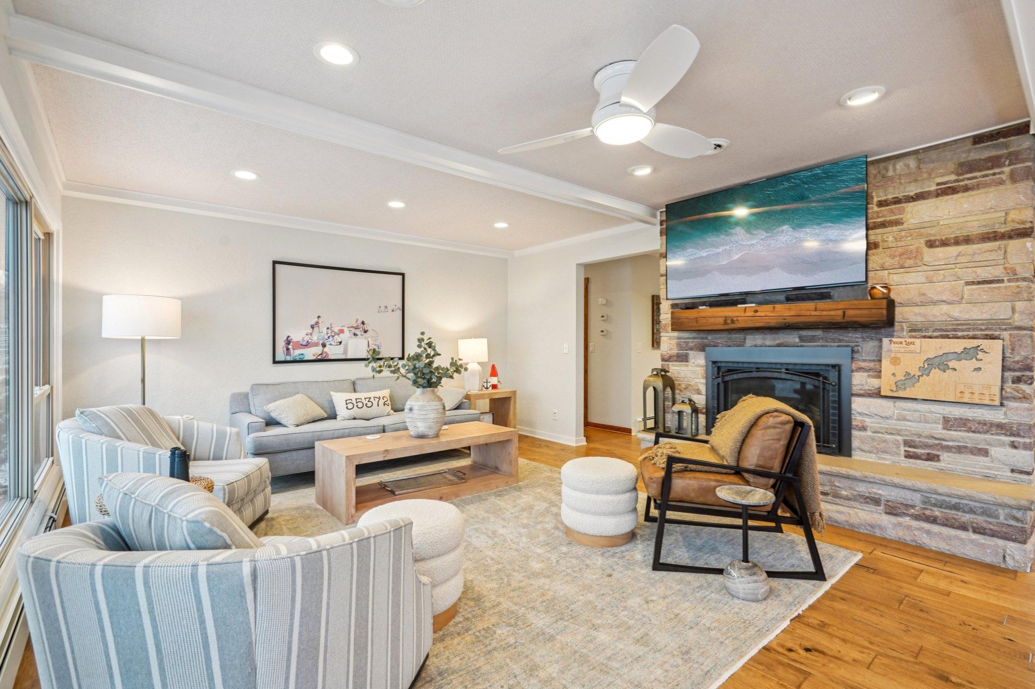 Prior Lake, Minnesota, 55372, United States, 2 Bedrooms Bedrooms, ,2 BathroomsBathrooms,Residential,Active,1999912