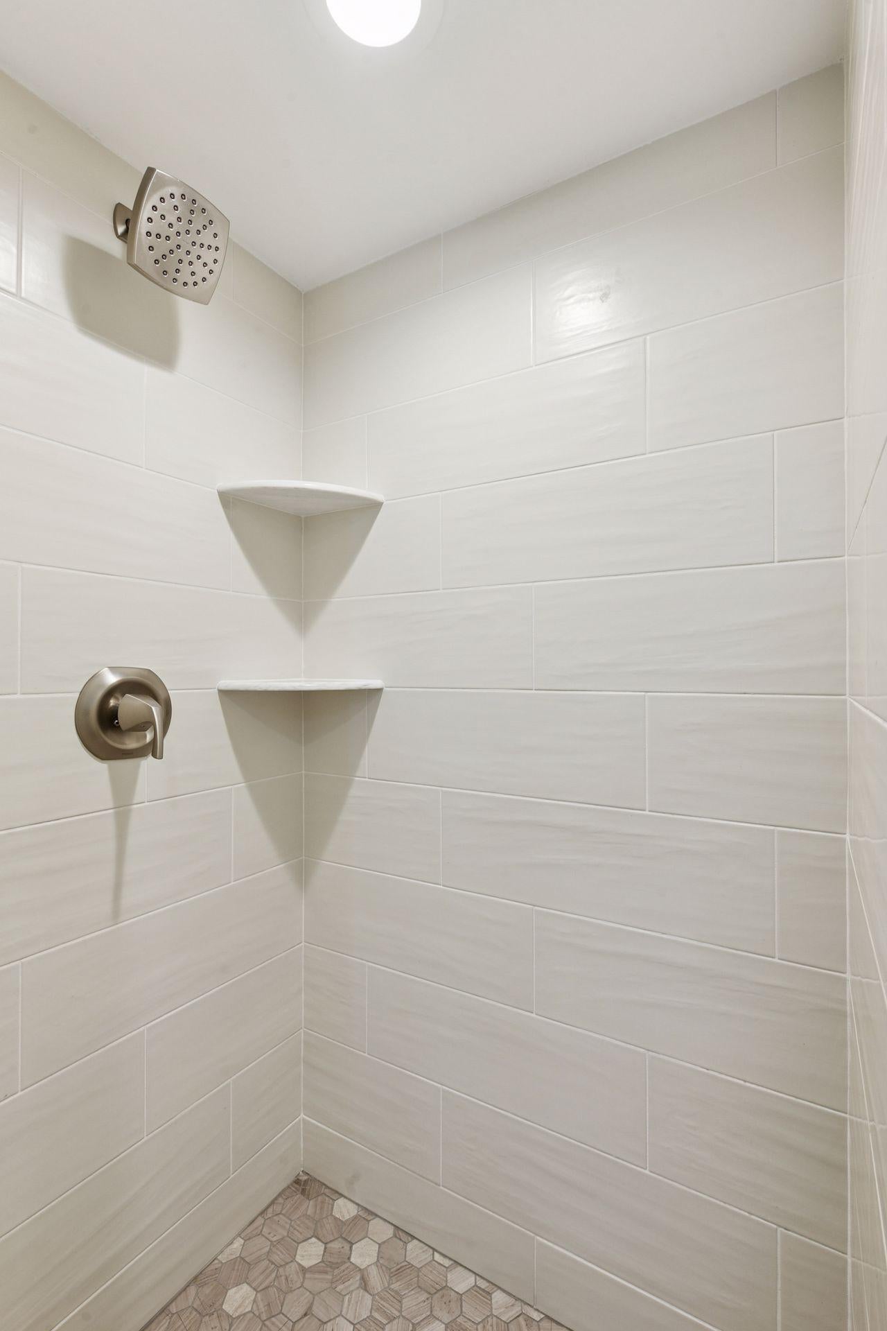 Minneapolis, Minnesota, 55439, United States, 5 Bedrooms Bedrooms, ,6 BathroomsBathrooms,Residential,Active,1987211