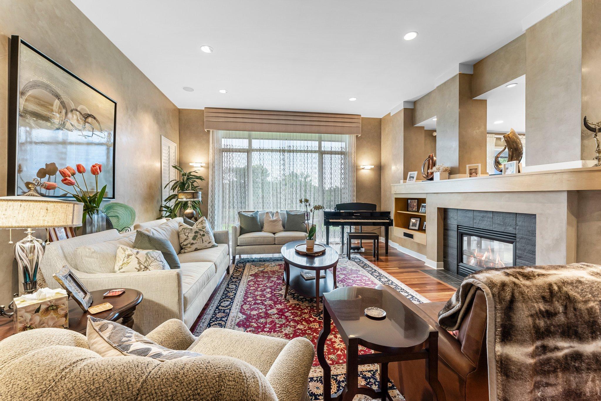 Eden Prairie, Minnesota, 55347, United States, ,4 BathroomsBathrooms,Residential,Active,1764072