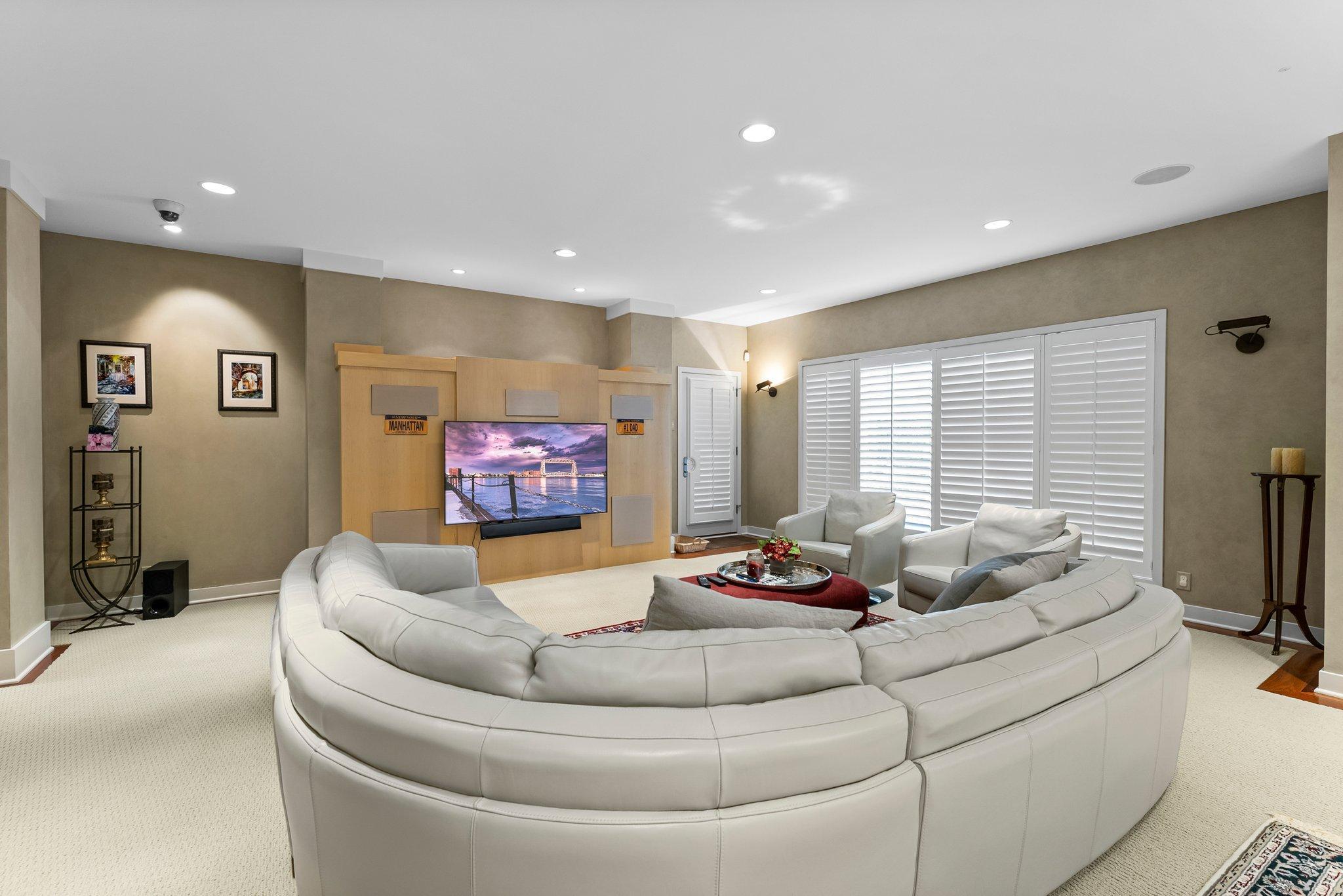 Eden Prairie, Minnesota, 55347, United States, ,4 BathroomsBathrooms,Residential,Active,1764072
