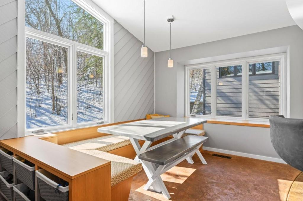 Rochester, Minnesota, 55902, United States, 5 Bedrooms Bedrooms, ,3 BathroomsBathrooms,Residential,Active,1899217