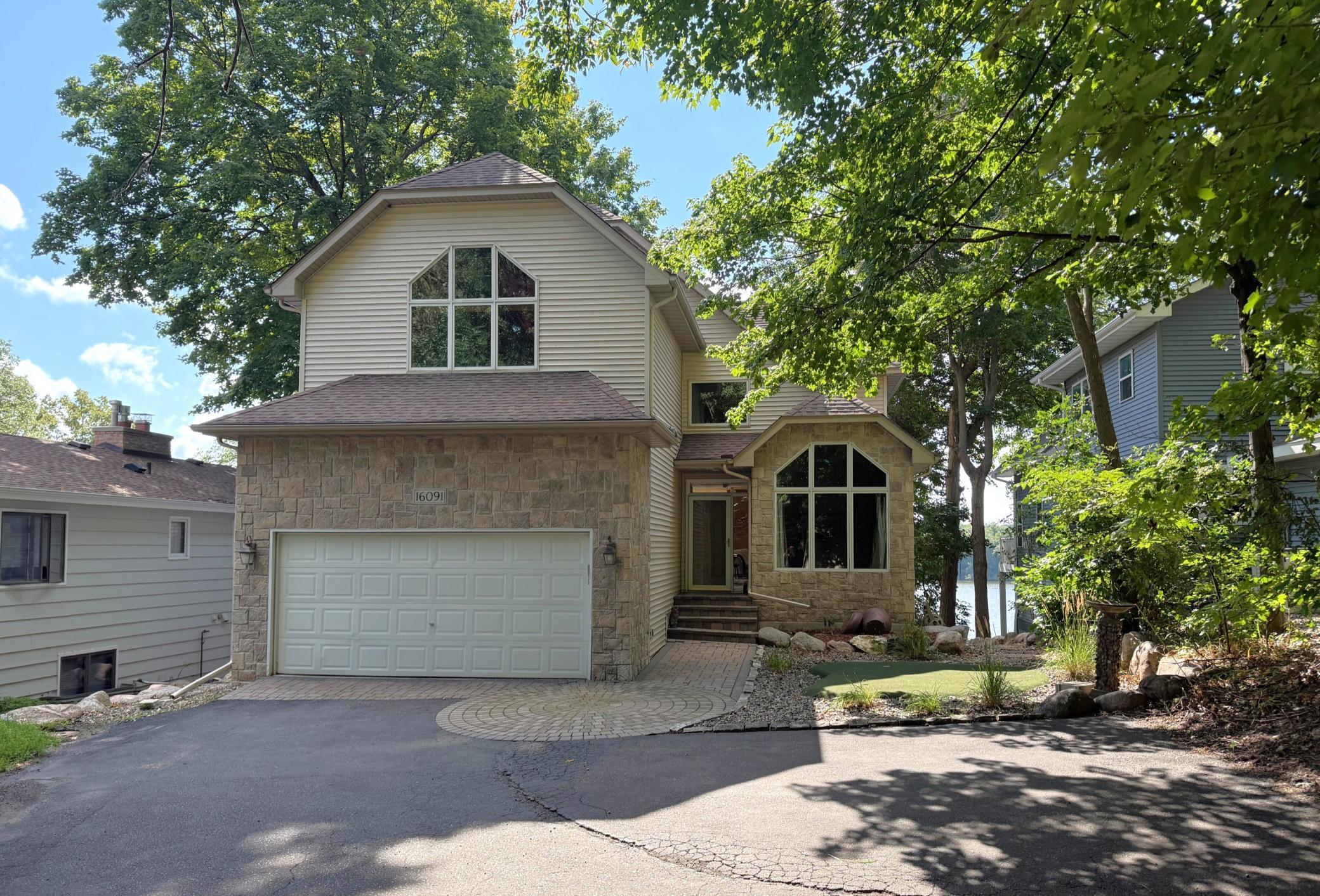 Prior Lake, Minnesota, 55372, United States, 4 Bedrooms Bedrooms, ,4 BathroomsBathrooms,Residential,Active,1995257