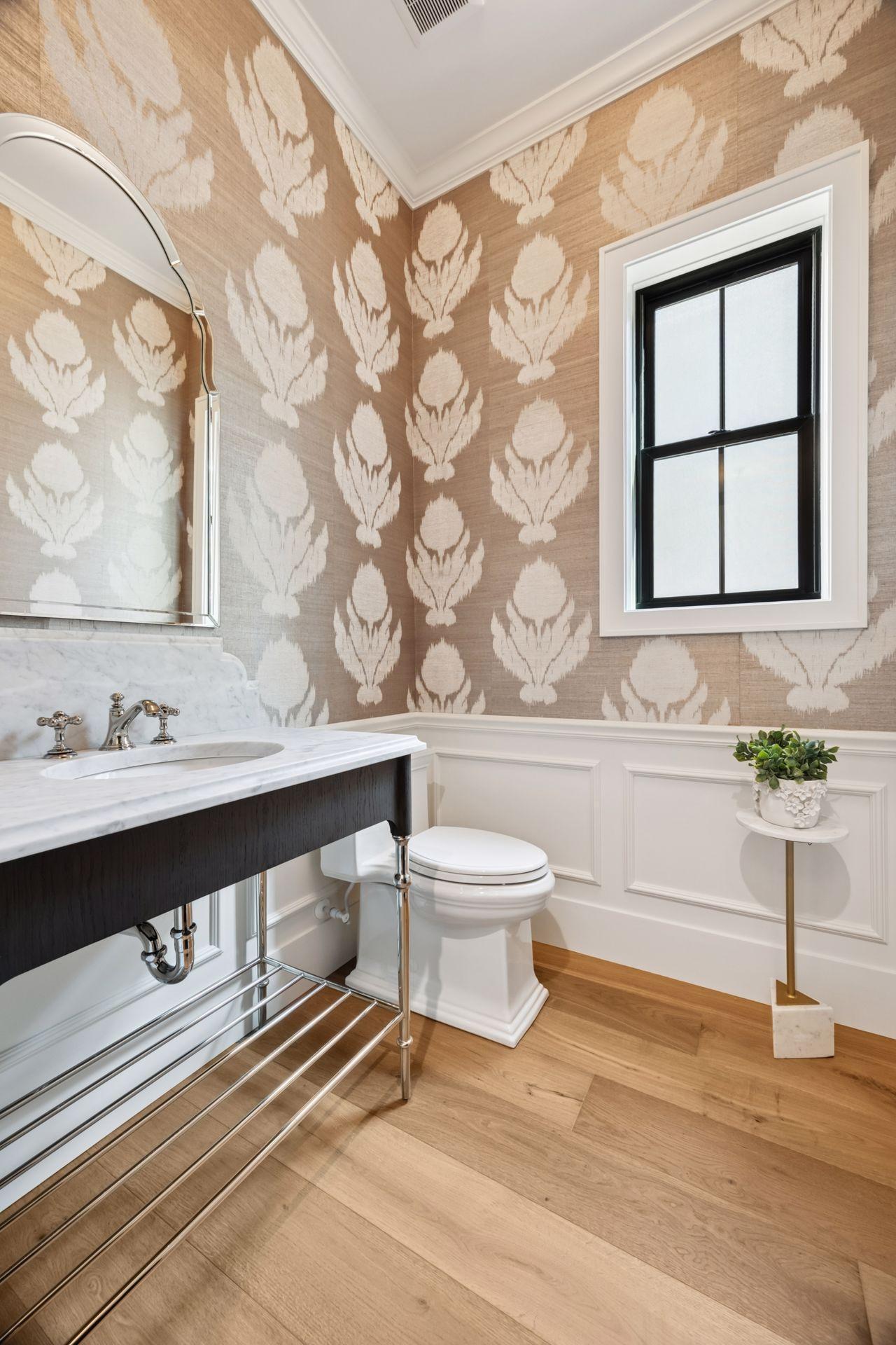 Minneapolis, Minnesota, 55424, United States, 5 Bedrooms Bedrooms, ,6 BathroomsBathrooms,Residential,Active,1959982