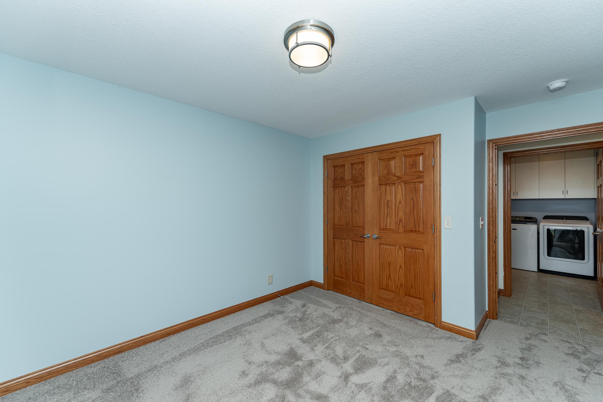 Rochester, Minnesota, 55902, United States, 5 Bedrooms Bedrooms, ,3 BathroomsBathrooms,Residential,Active,1894547