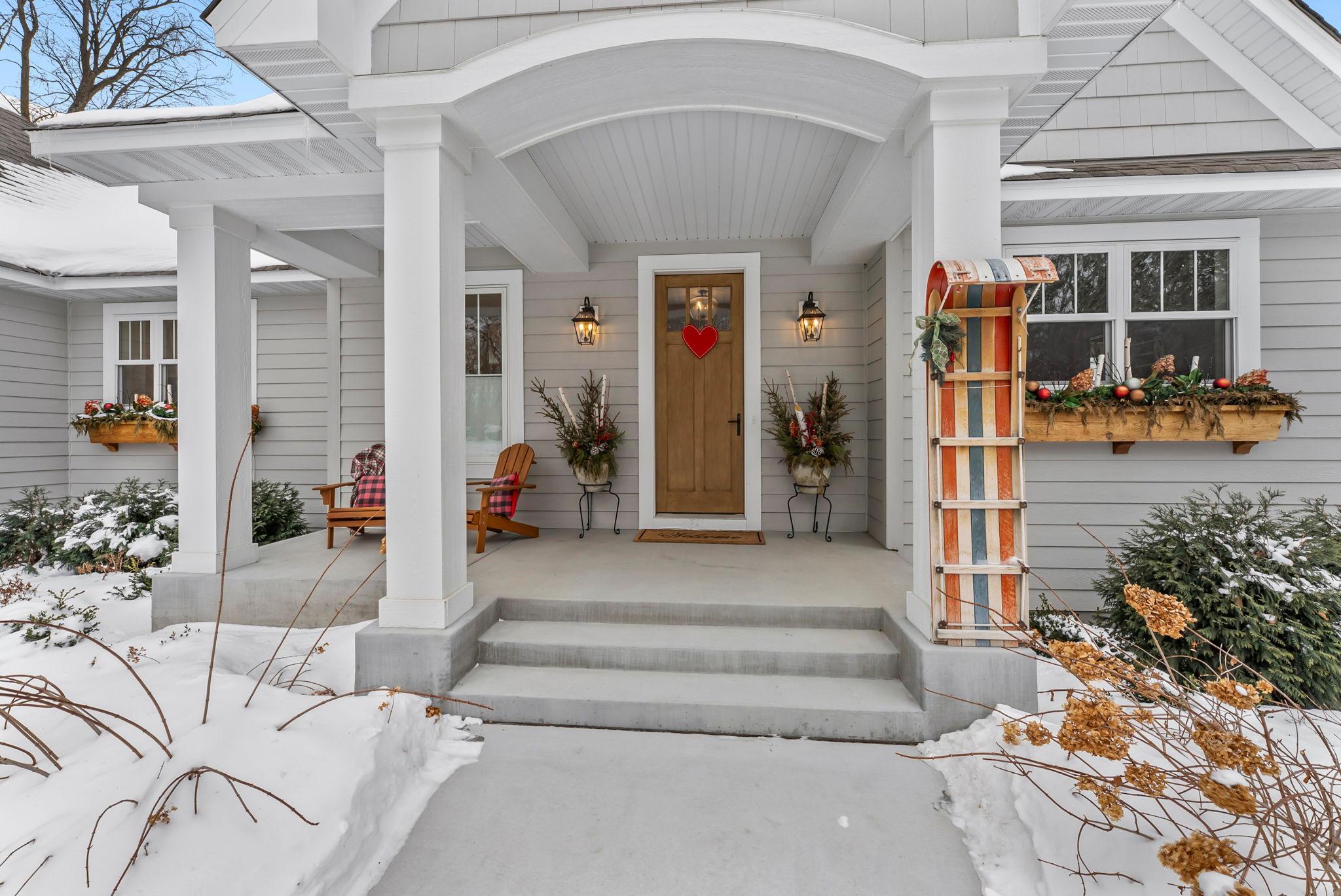 Wayzata, Minnesota, 55391, United States, 3 Bedrooms Bedrooms, ,3 BathroomsBathrooms,Residential,Active,2018191