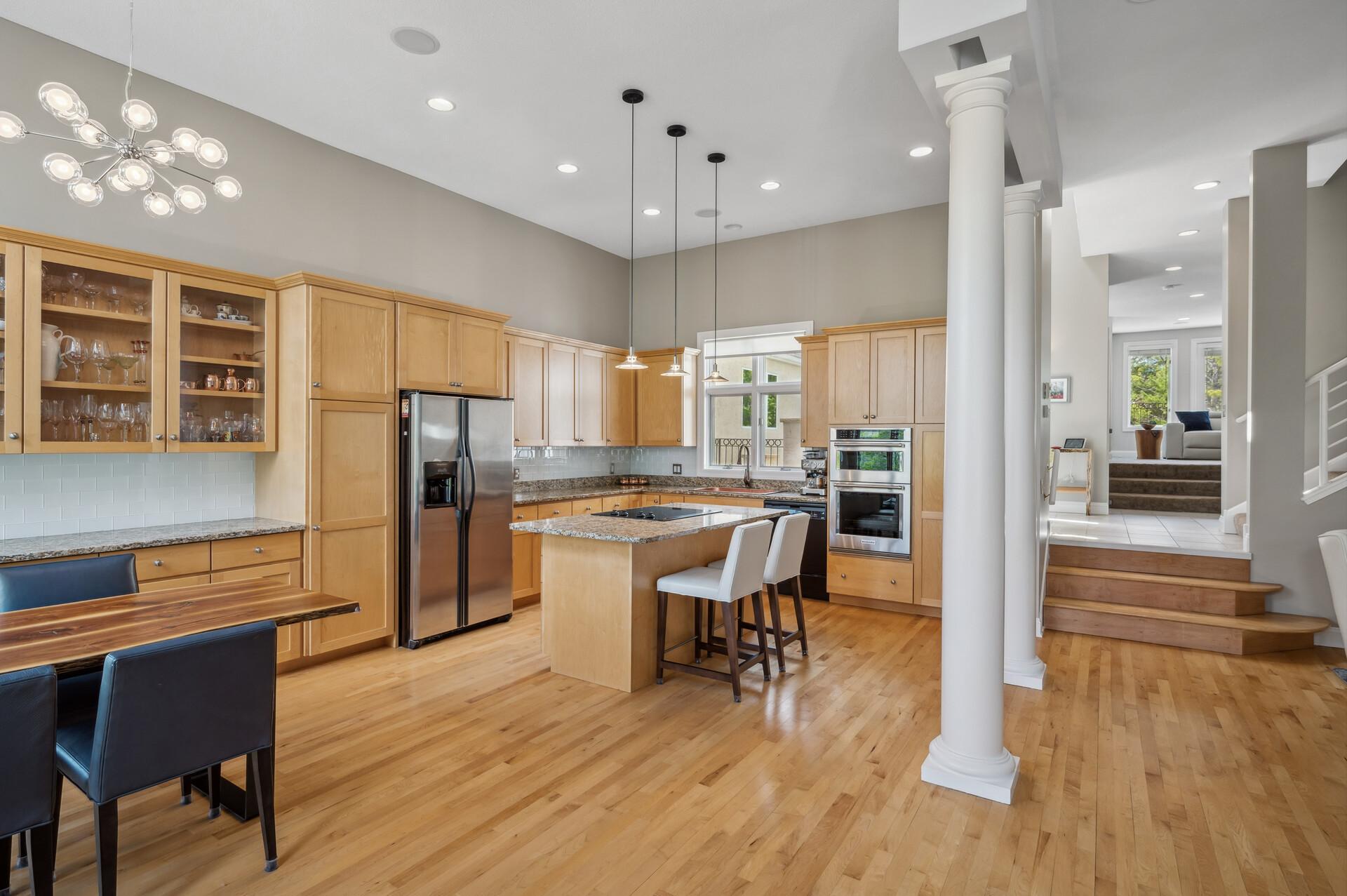 Minneapolis, Minnesota, 55401, United States, 4 Bedrooms Bedrooms, ,4 BathroomsBathrooms,Residential,Active,2003546