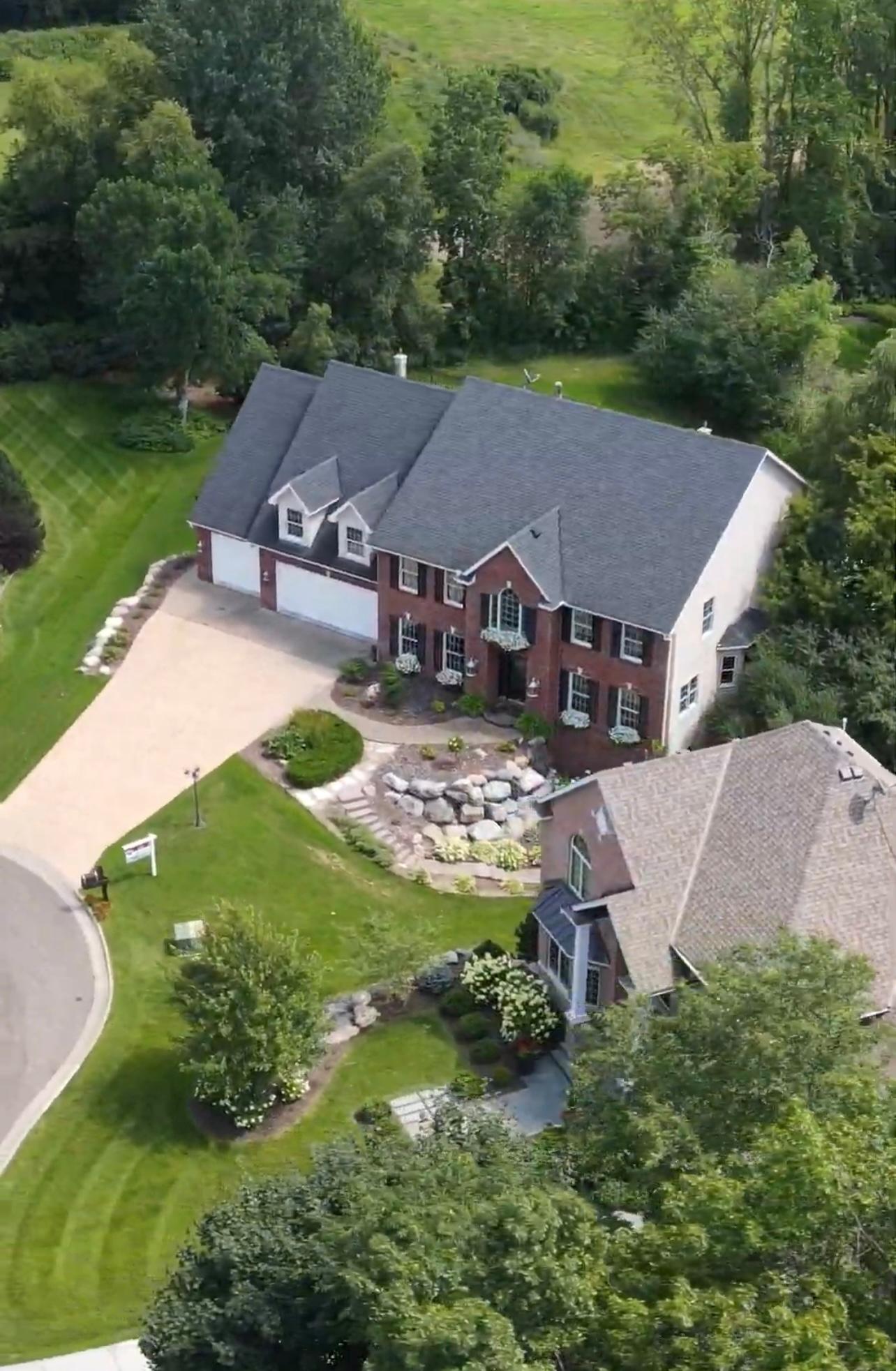 West Saint Paul, Minnesota, 55118, United States, 5 Bedrooms Bedrooms, ,5 BathroomsBathrooms,Residential,Active,1904170