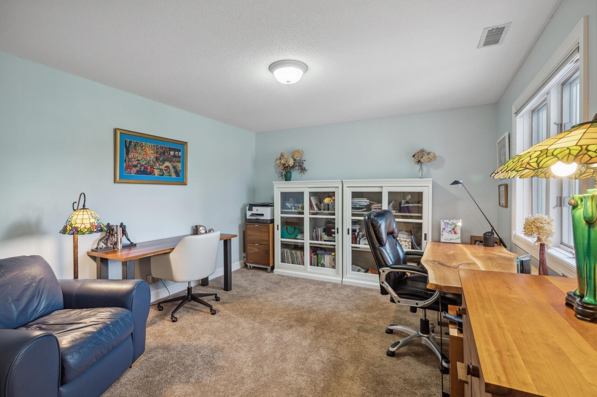 Minneapolis, Minnesota, 55401, United States, 4 Bedrooms Bedrooms, ,4 BathroomsBathrooms,Residential,Active,2003546