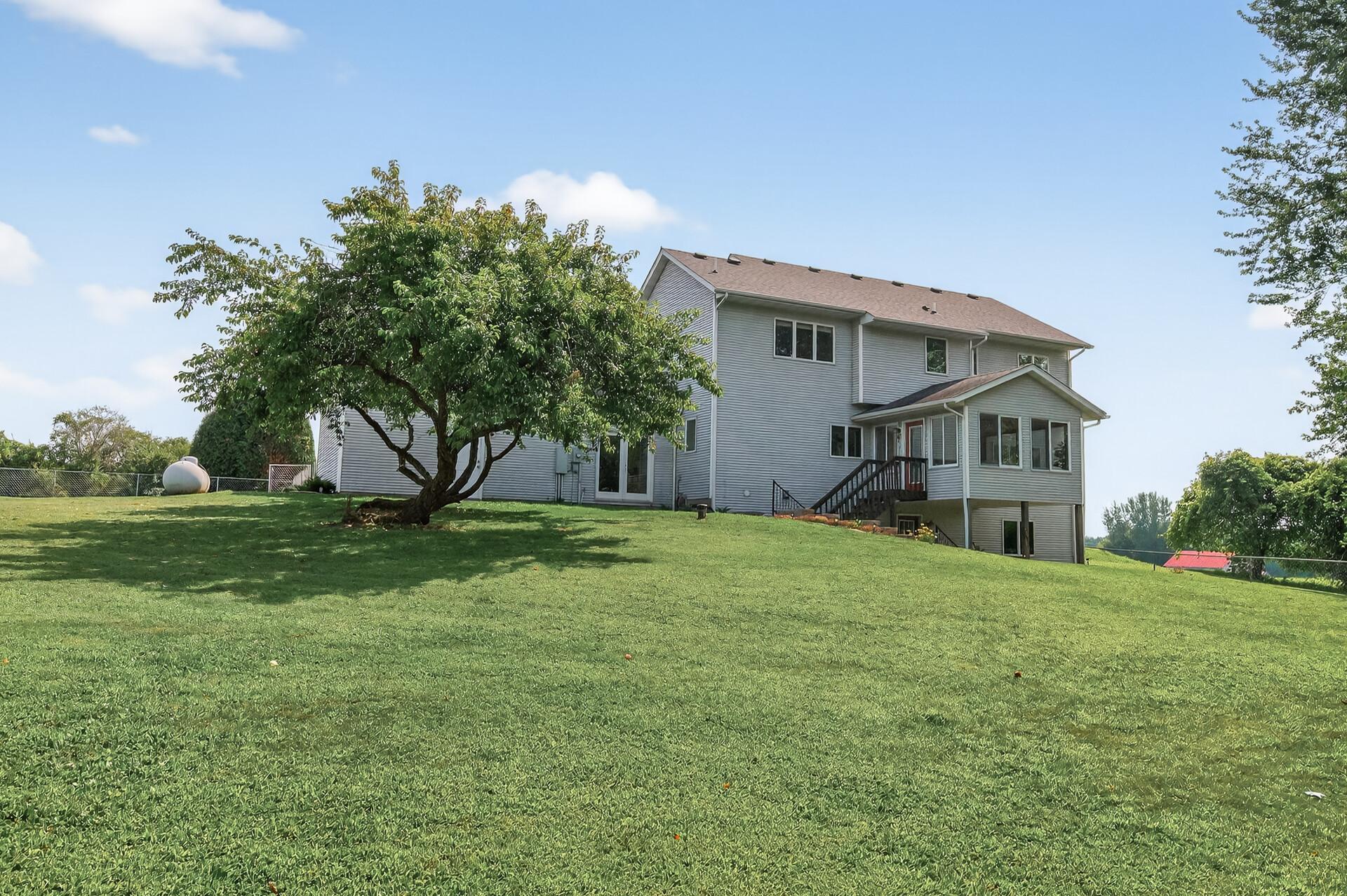 Lindstrom, Minnesota, 55045, United States, 5 Bedrooms Bedrooms, ,4 BathroomsBathrooms,Residential,Active,1920250