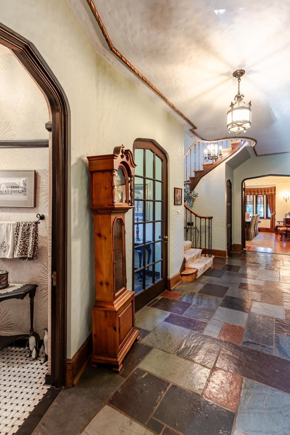 Winona, Minnesota, 55987, United States, 6 Bedrooms Bedrooms, ,6 BathroomsBathrooms,Residential,Active,1926925