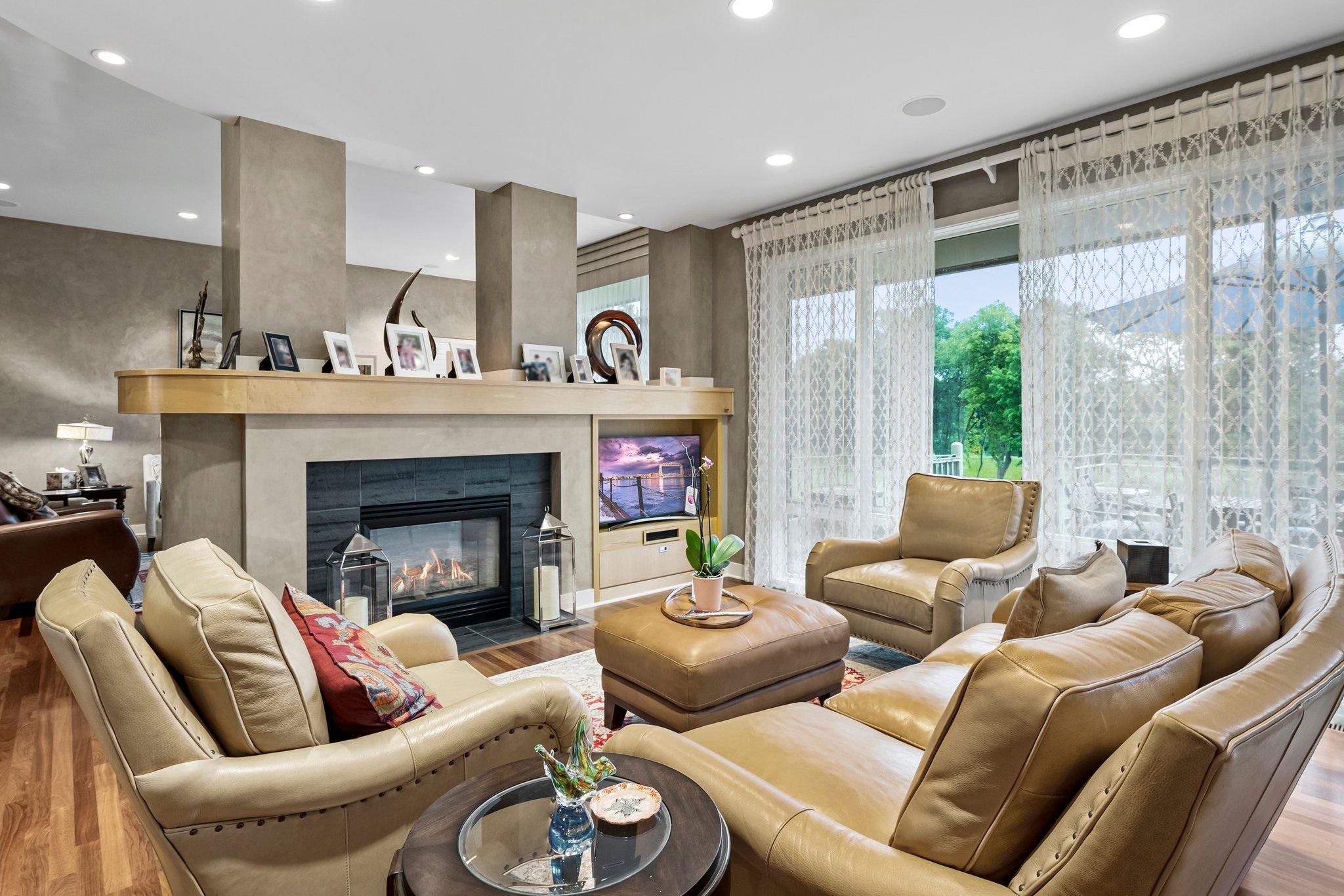 Eden Prairie, Minnesota, 55347, United States, ,4 BathroomsBathrooms,Residential,Active,1764072