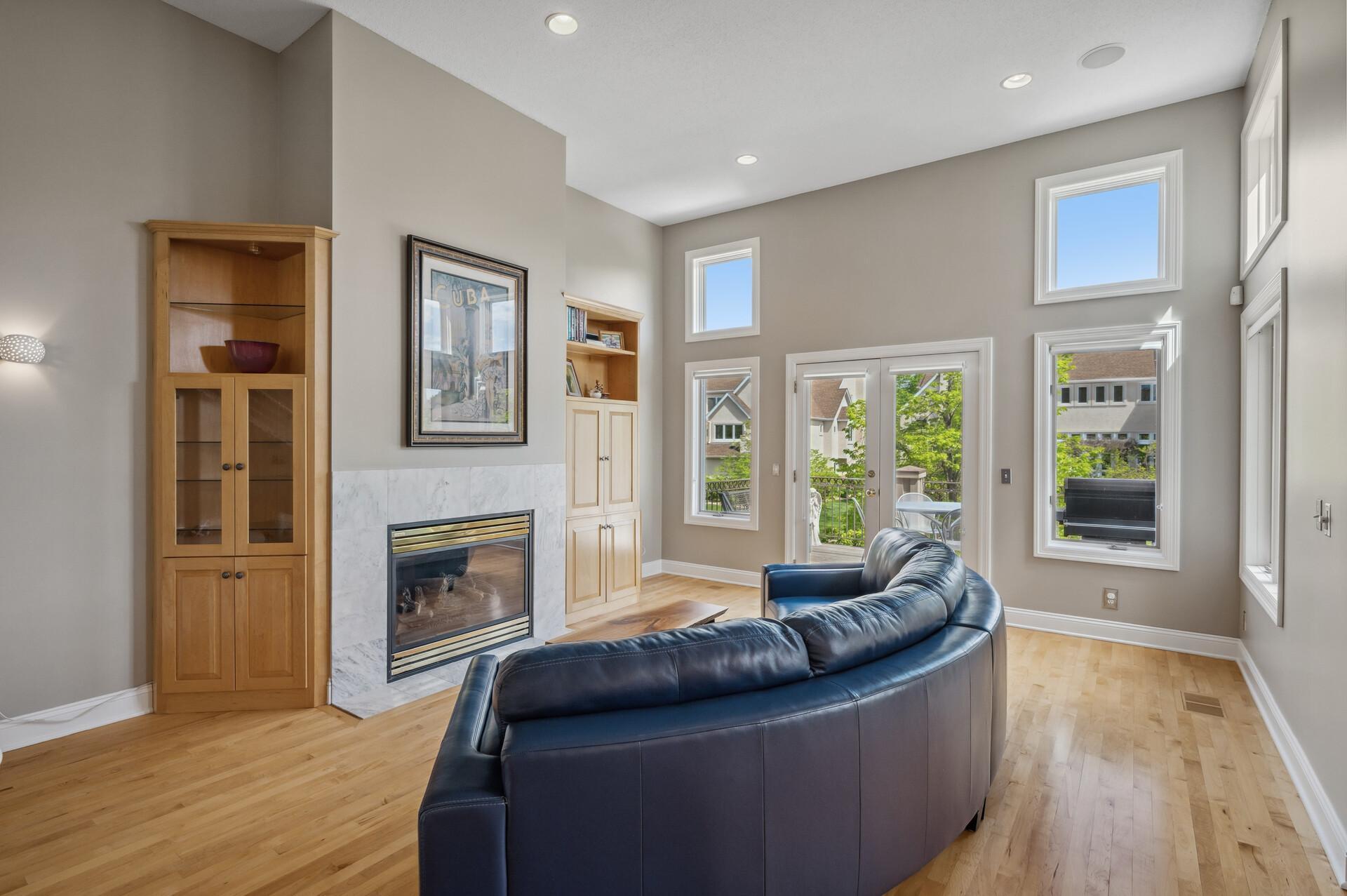 Minneapolis, Minnesota, 55401, United States, 4 Bedrooms Bedrooms, ,4 BathroomsBathrooms,Residential,Active,2003546