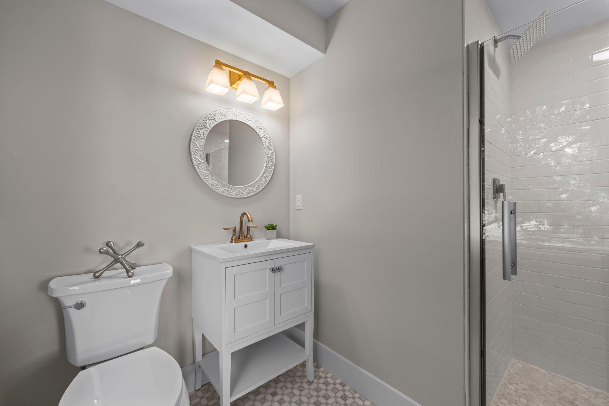 Minneapolis, Minnesota, 55435, United States, 5 Bedrooms Bedrooms, ,5 BathroomsBathrooms,Residential,Active,1944270