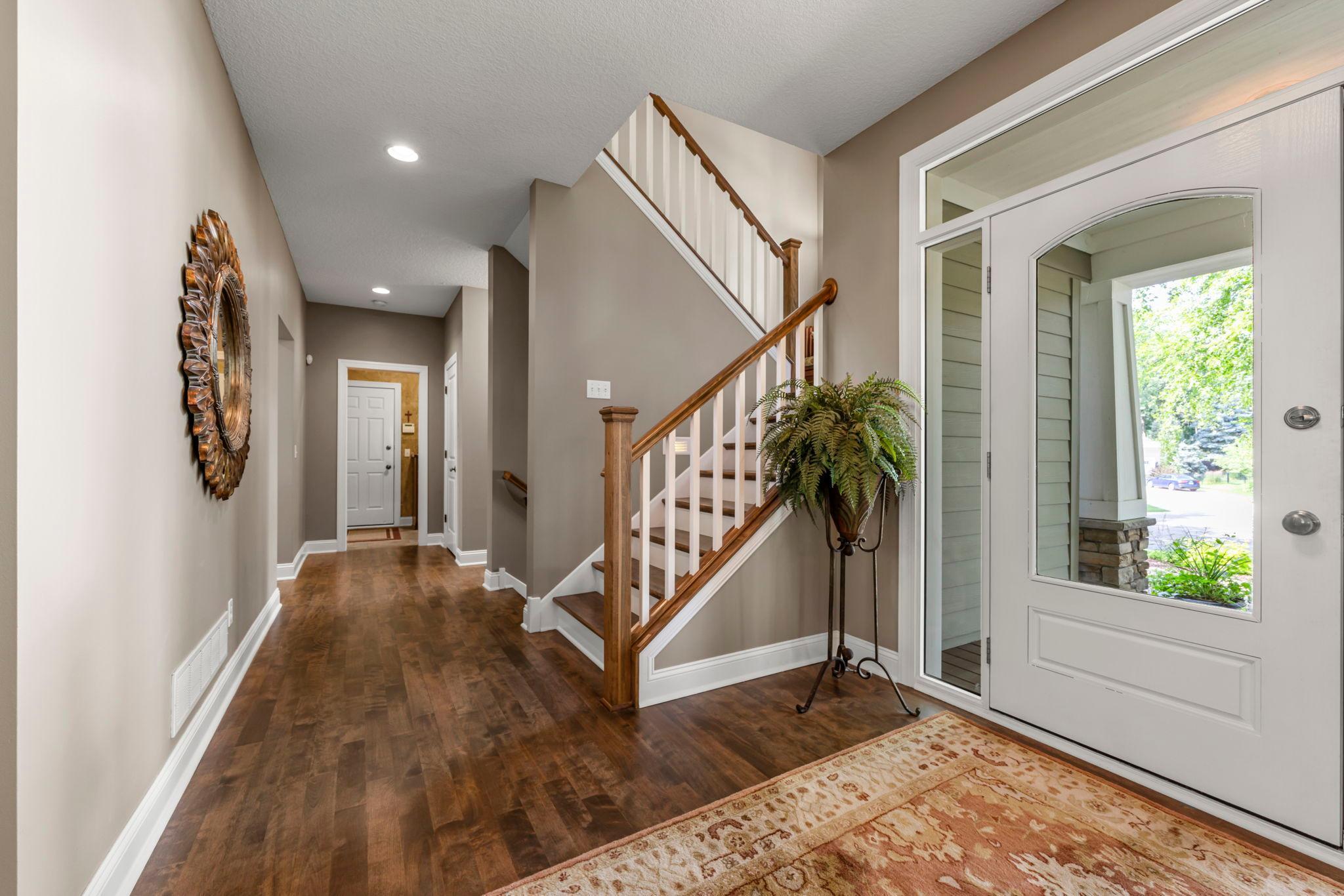 Rosemount, Minnesota, 55068, United States, 5 Bedrooms Bedrooms, ,5 BathroomsBathrooms,Residential,Active,2007318