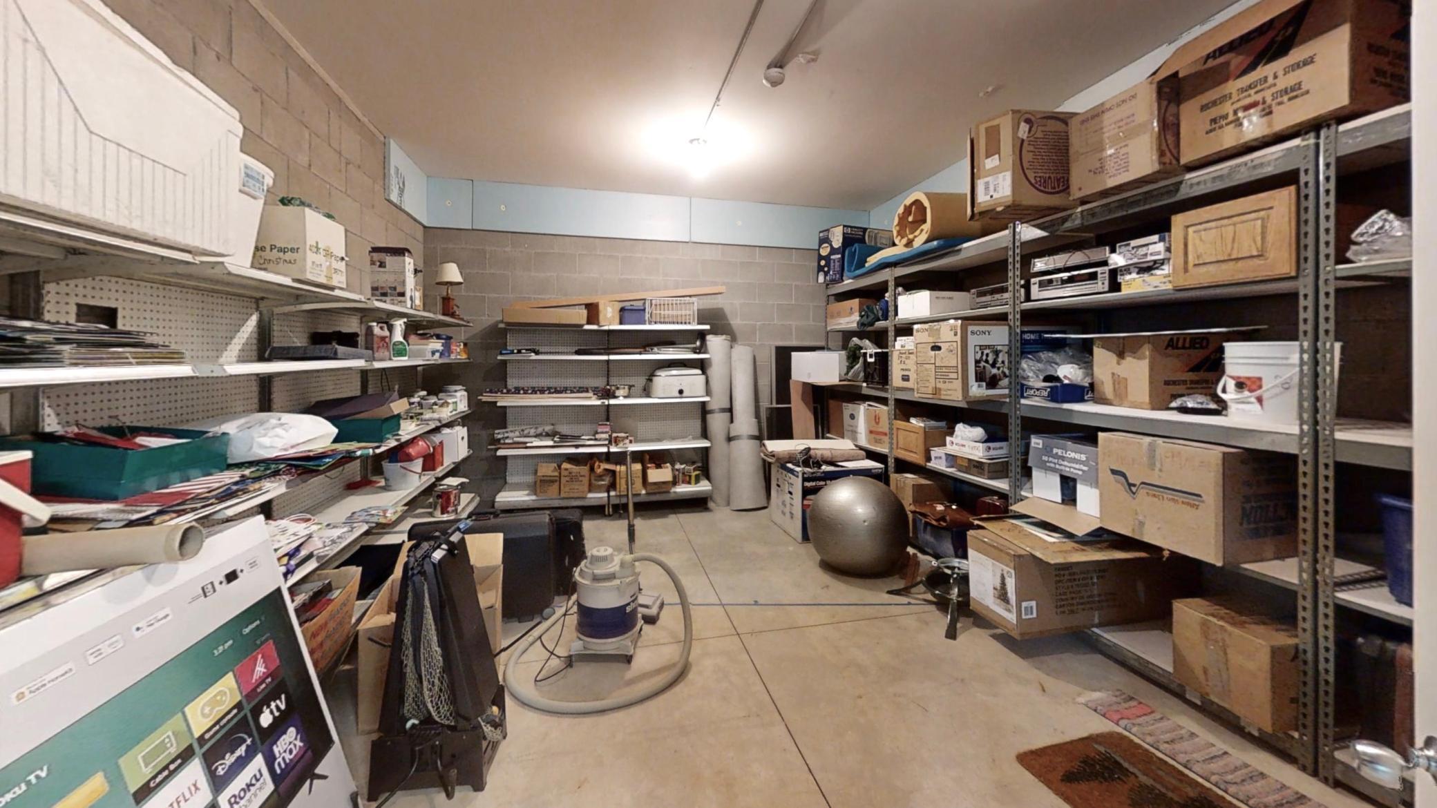 Northfield, Minnesota, 55057, United States, 3 Bedrooms Bedrooms, ,3 BathroomsBathrooms,Residential,Active,1920261