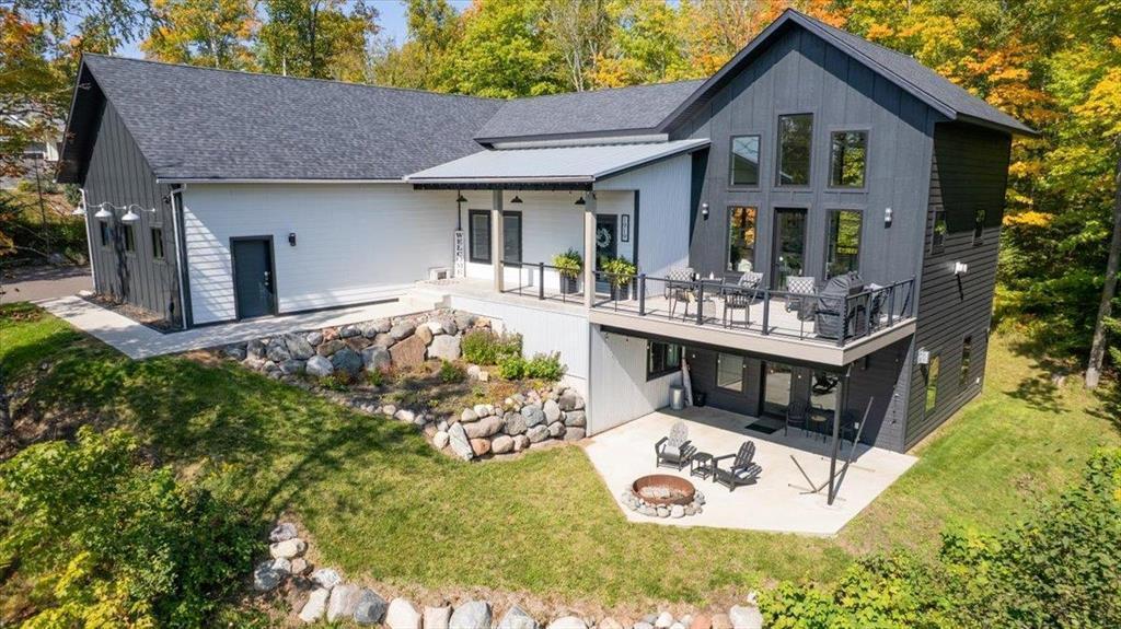 Duluth, Minnesota, 55811, United States, 3 Bedrooms Bedrooms, ,3 BathroomsBathrooms,Residential,Active,1963384