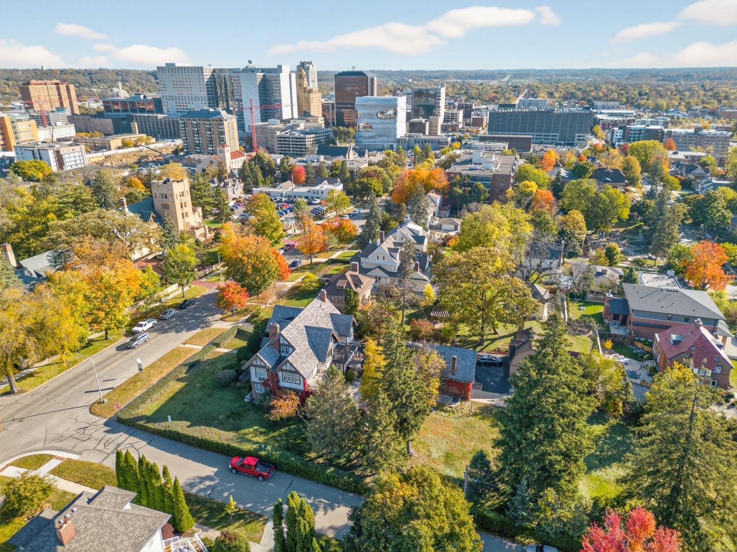 Rochester, Minnesota, 55902, United States, 7 Bedrooms Bedrooms, ,7 BathroomsBathrooms,Residential,Active,1973275
