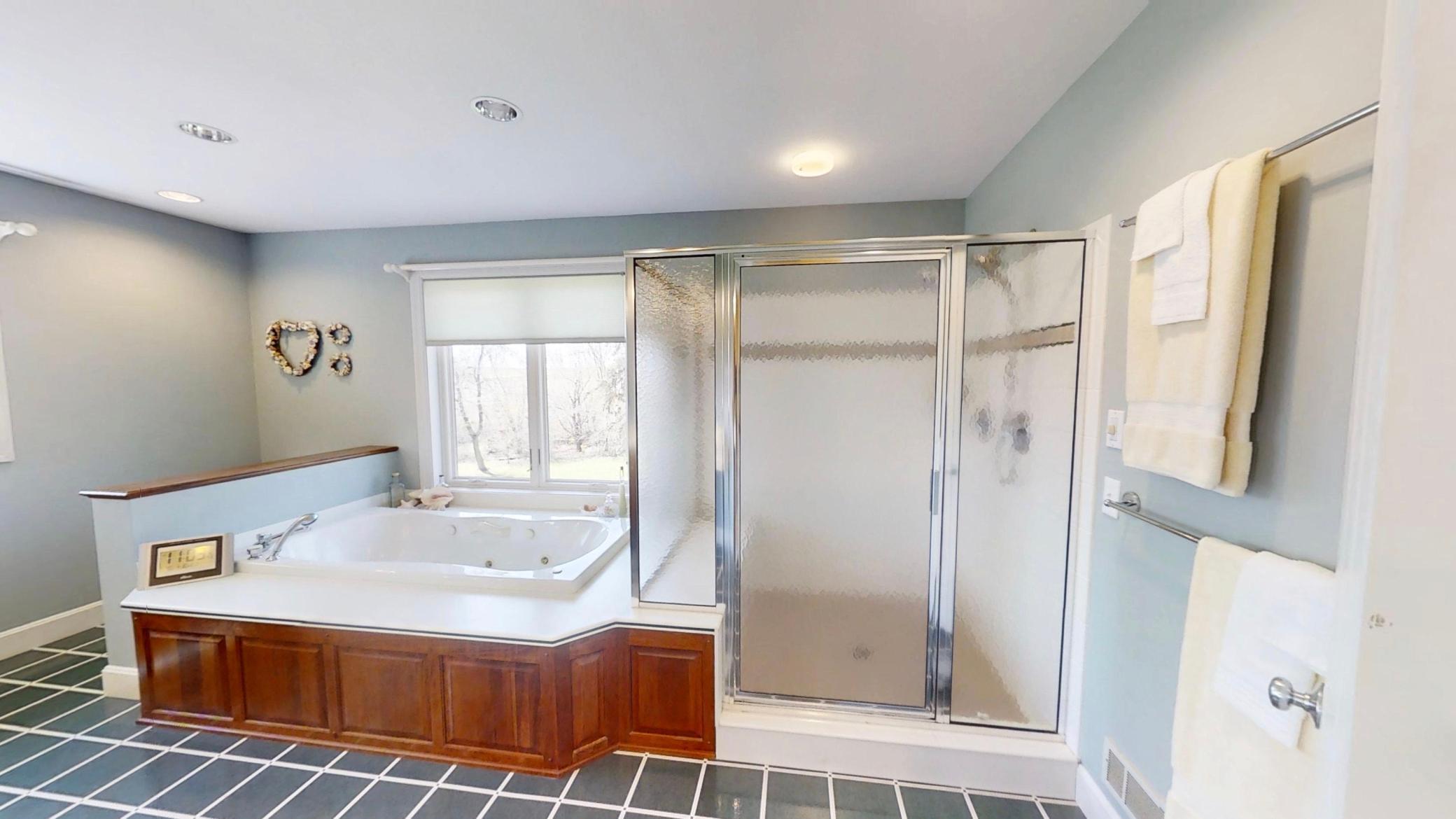 Northfield, Minnesota, 55057, United States, 3 Bedrooms Bedrooms, ,3 BathroomsBathrooms,Residential,Active,1920261