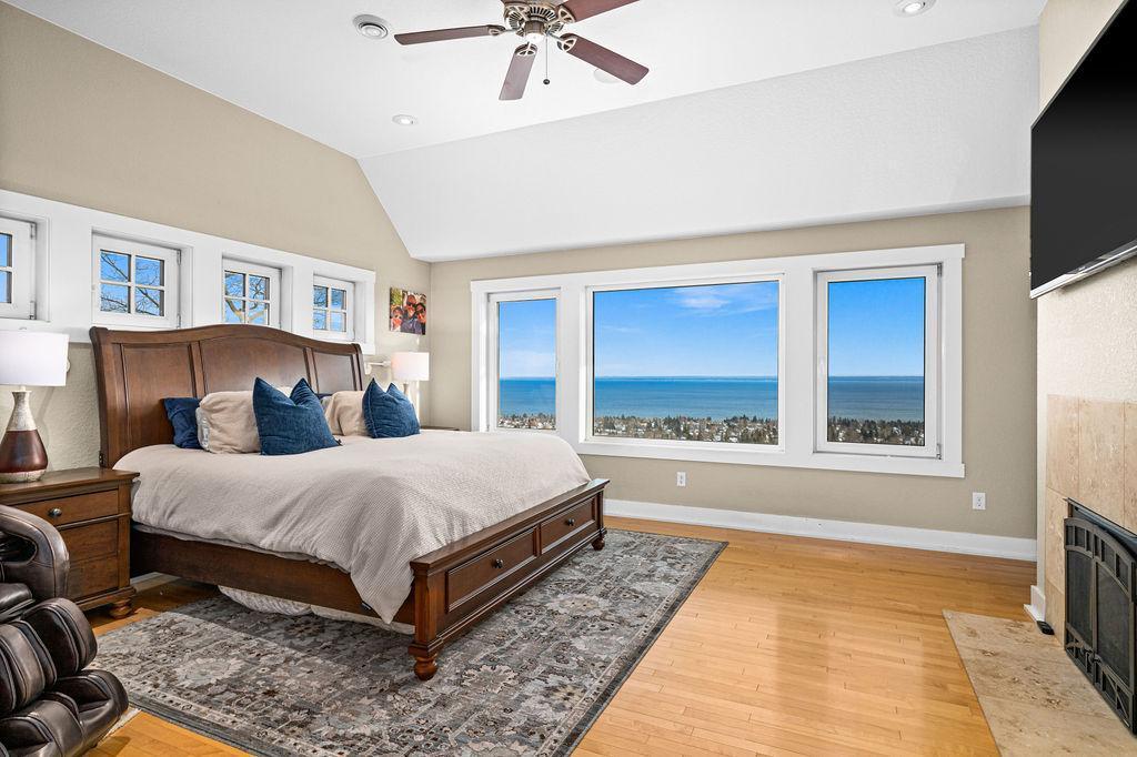 Duluth, Minnesota, 55804, United States, 5 Bedrooms Bedrooms, ,6 BathroomsBathrooms,Residential,Active,2014596