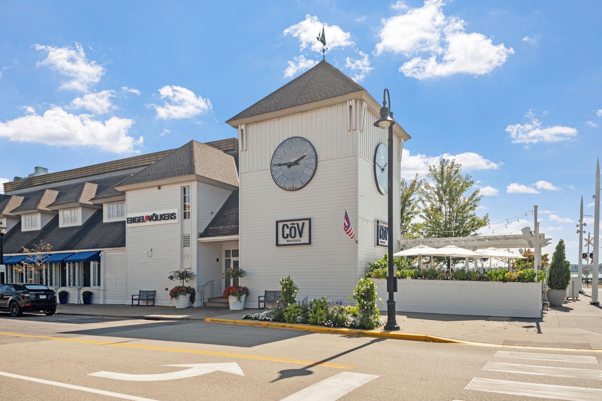 Wayzata, Minnesota, 55391, United States, 4 Bedrooms Bedrooms, ,3 BathroomsBathrooms,Residential,Active,1953718