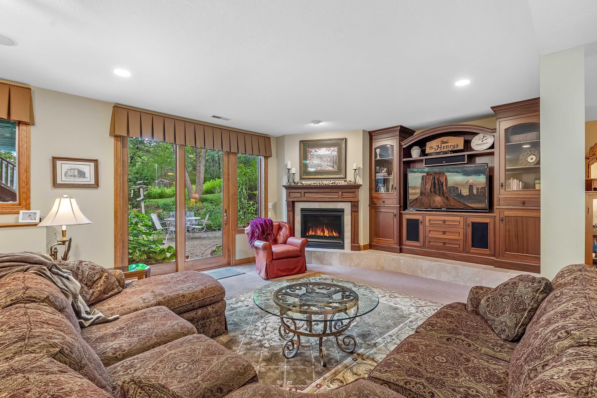 Stillwater, Minnesota, 55082, United States, 6 Bedrooms Bedrooms, ,5 BathroomsBathrooms,Residential,Active,2012206