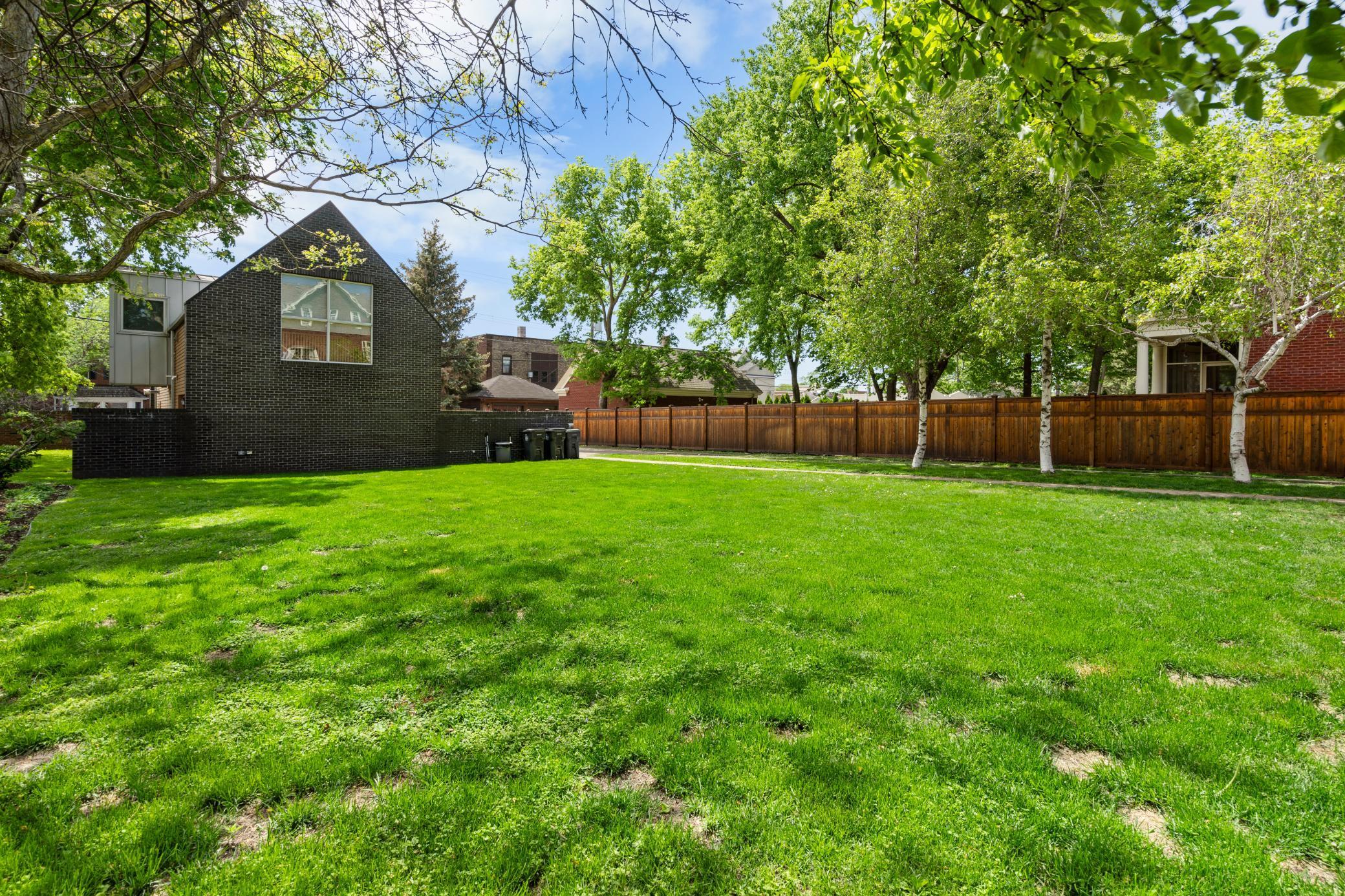 Saint Paul, Minnesota, 55105, United States, 6 Bedrooms Bedrooms, ,5 BathroomsBathrooms,Residential,Pending,2011867