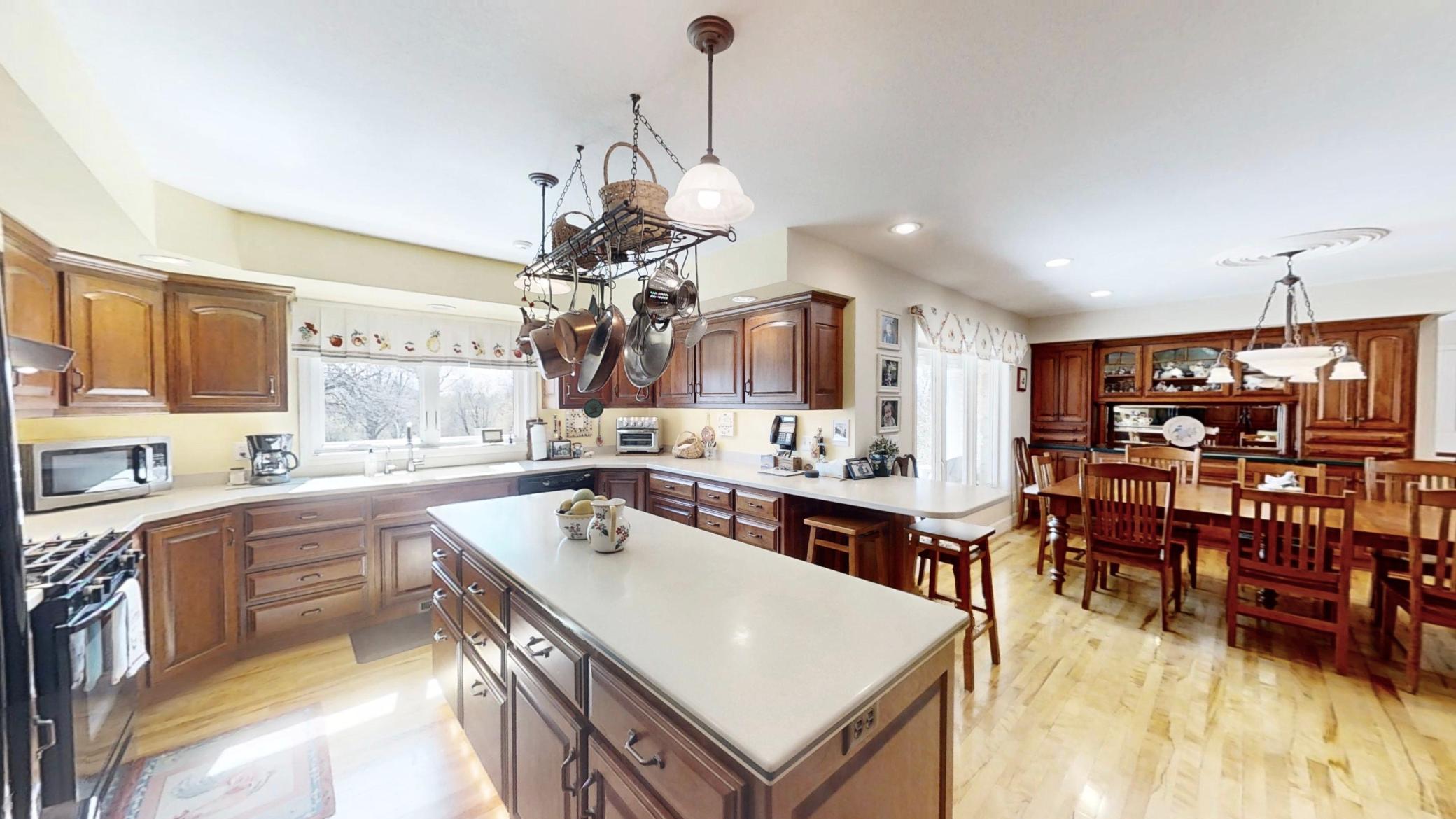 Northfield, Minnesota, 55057, United States, 3 Bedrooms Bedrooms, ,3 BathroomsBathrooms,Residential,Active,1920261