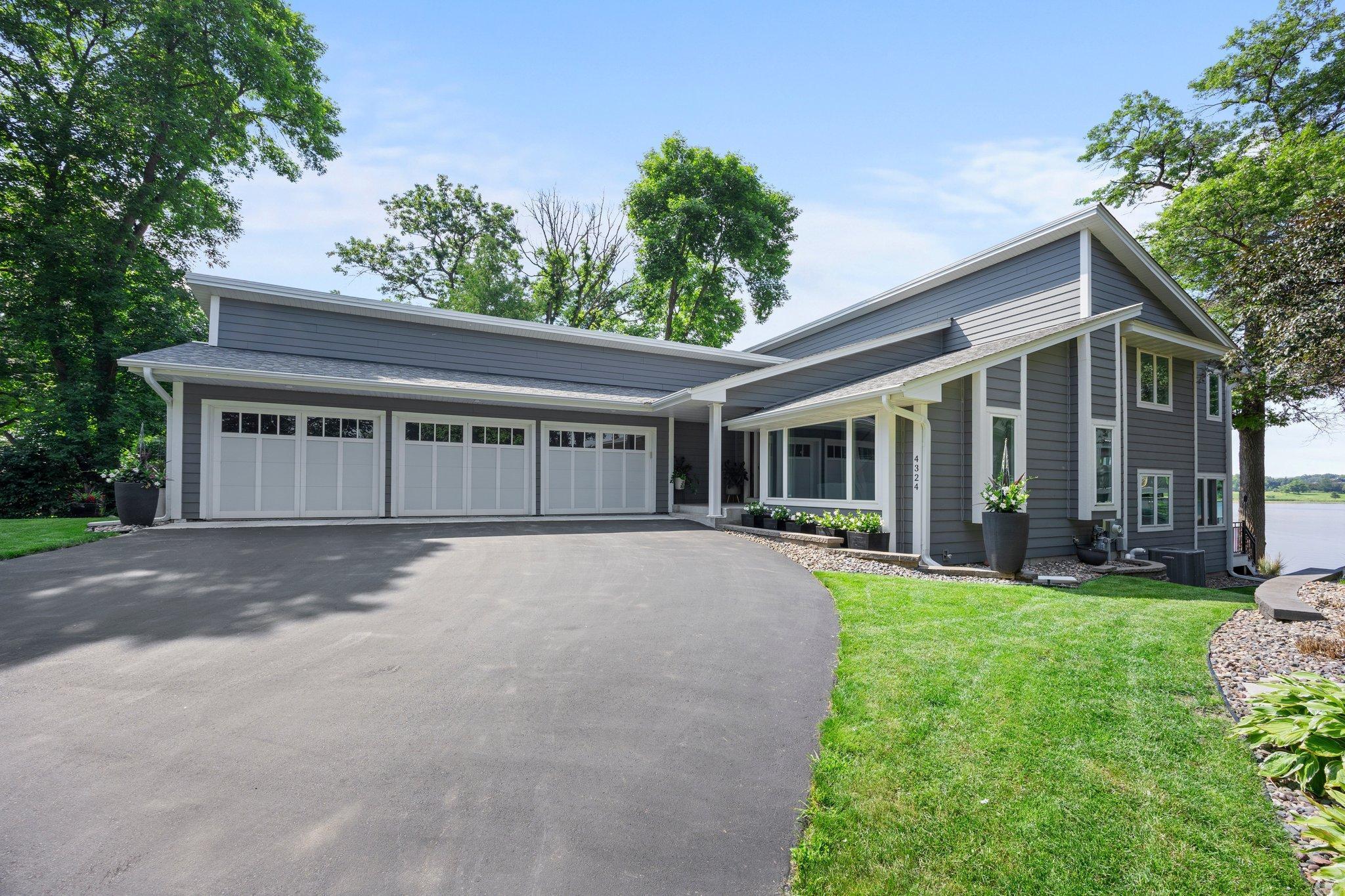 Saint Paul, Minnesota, 55126, United States, 4 Bedrooms Bedrooms, ,4 BathroomsBathrooms,Residential,Active,2027818