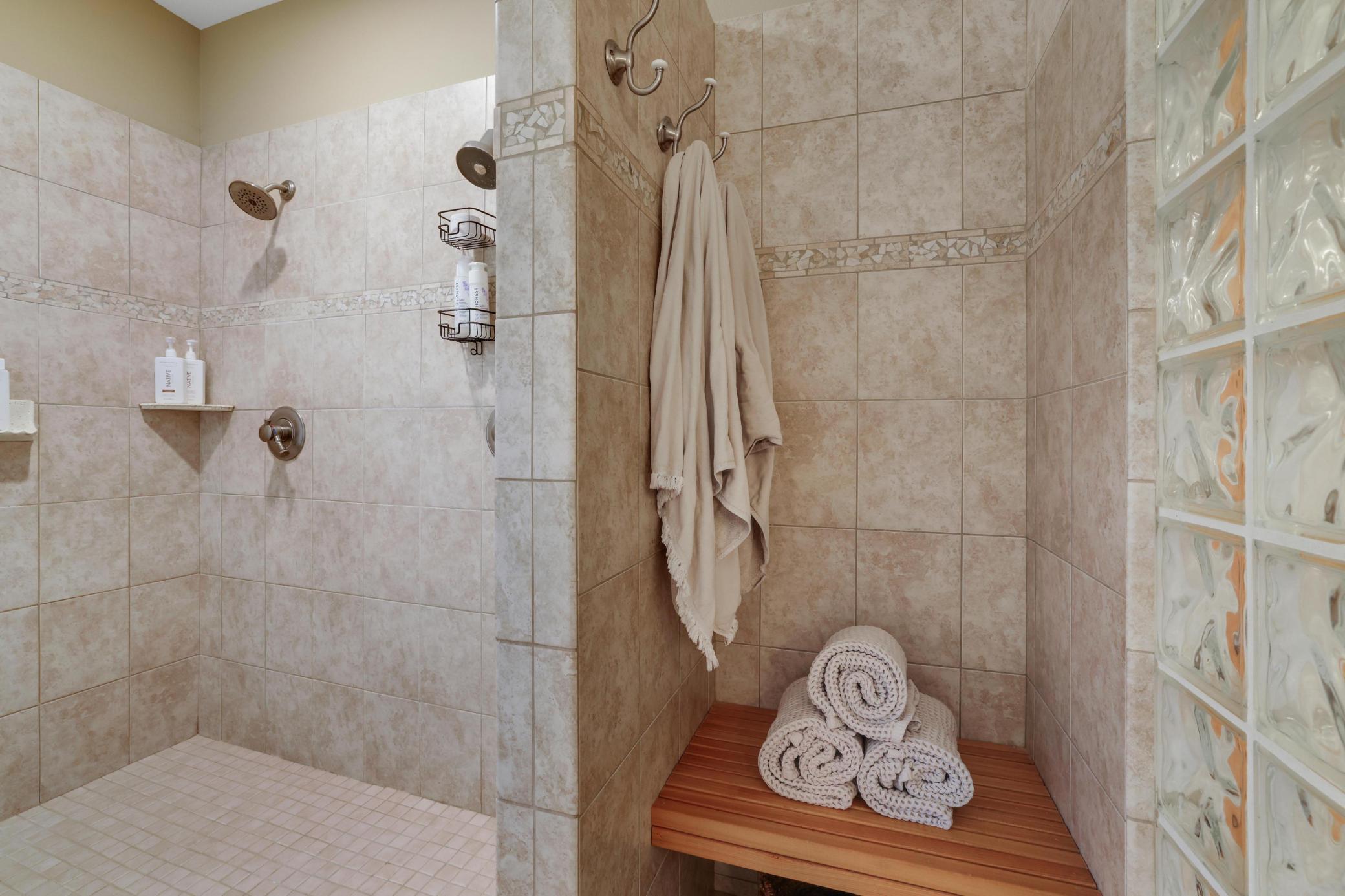 Prescott, Wisconsin, 54021, United States, 5 Bedrooms Bedrooms, ,4 BathroomsBathrooms,Residential,Active,1961932